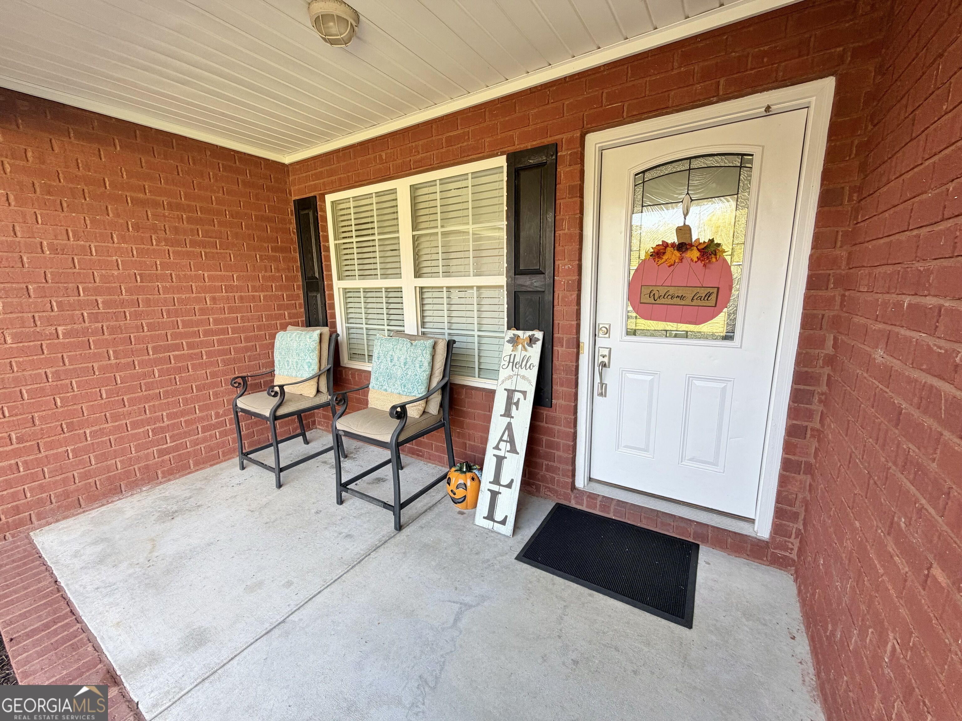 206 Willow Drive Property Photo 6