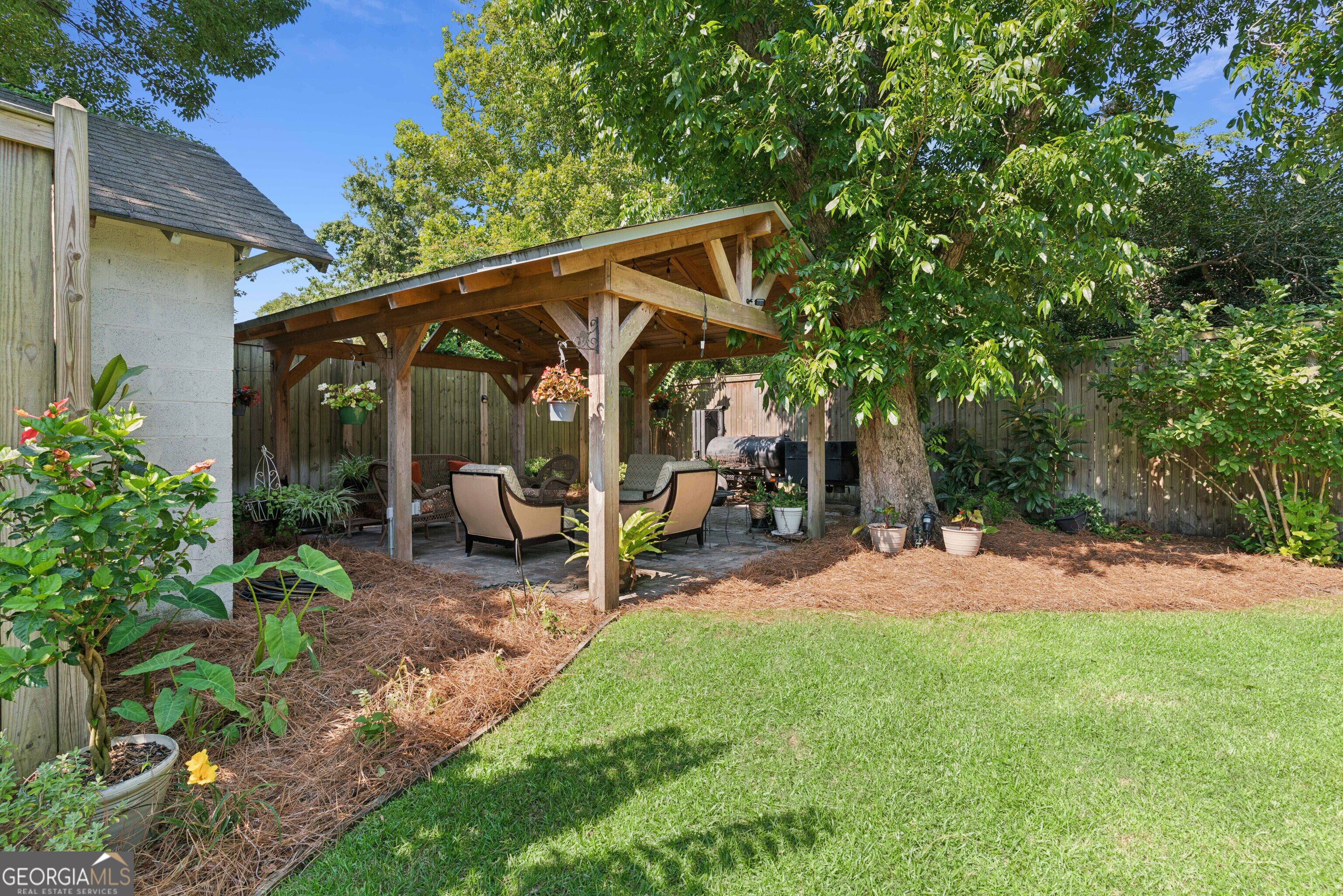 1908 Gloucester Street Property Photo 42