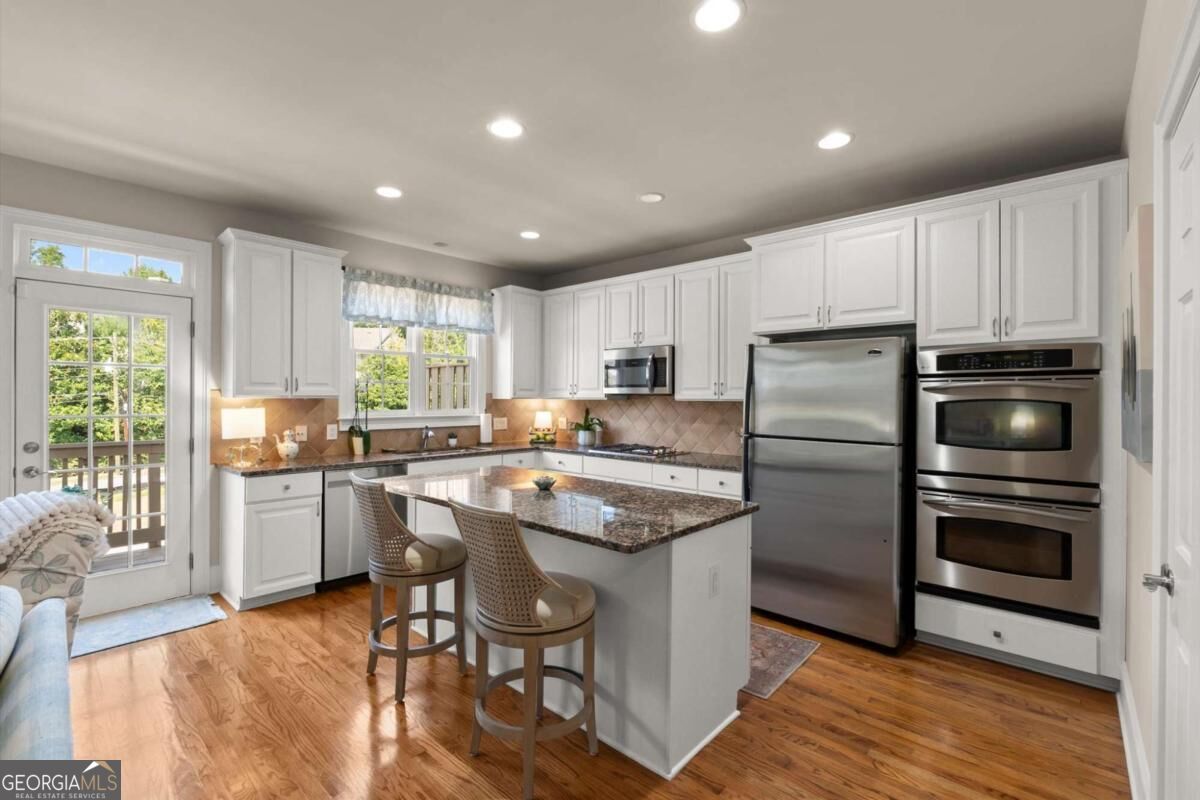 184 Mystic Court Property Photo 16