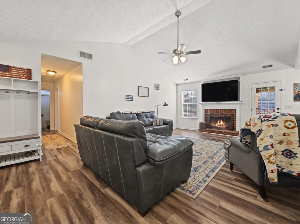 2705 Abbotts Glen Place Nw Property Photo 8