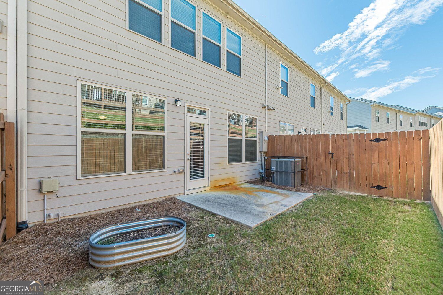 5854 Radford Loop Property Photo 6