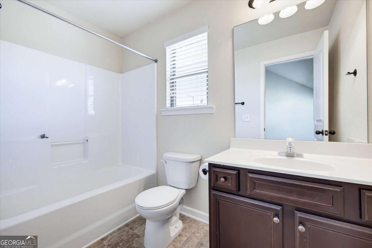 91 Ashbury Circle Property Photo 32