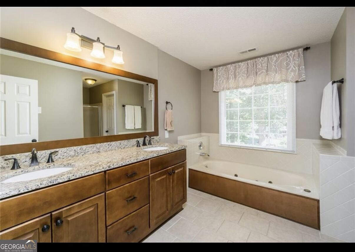 1586 Greyson Ridge Property Photo 25