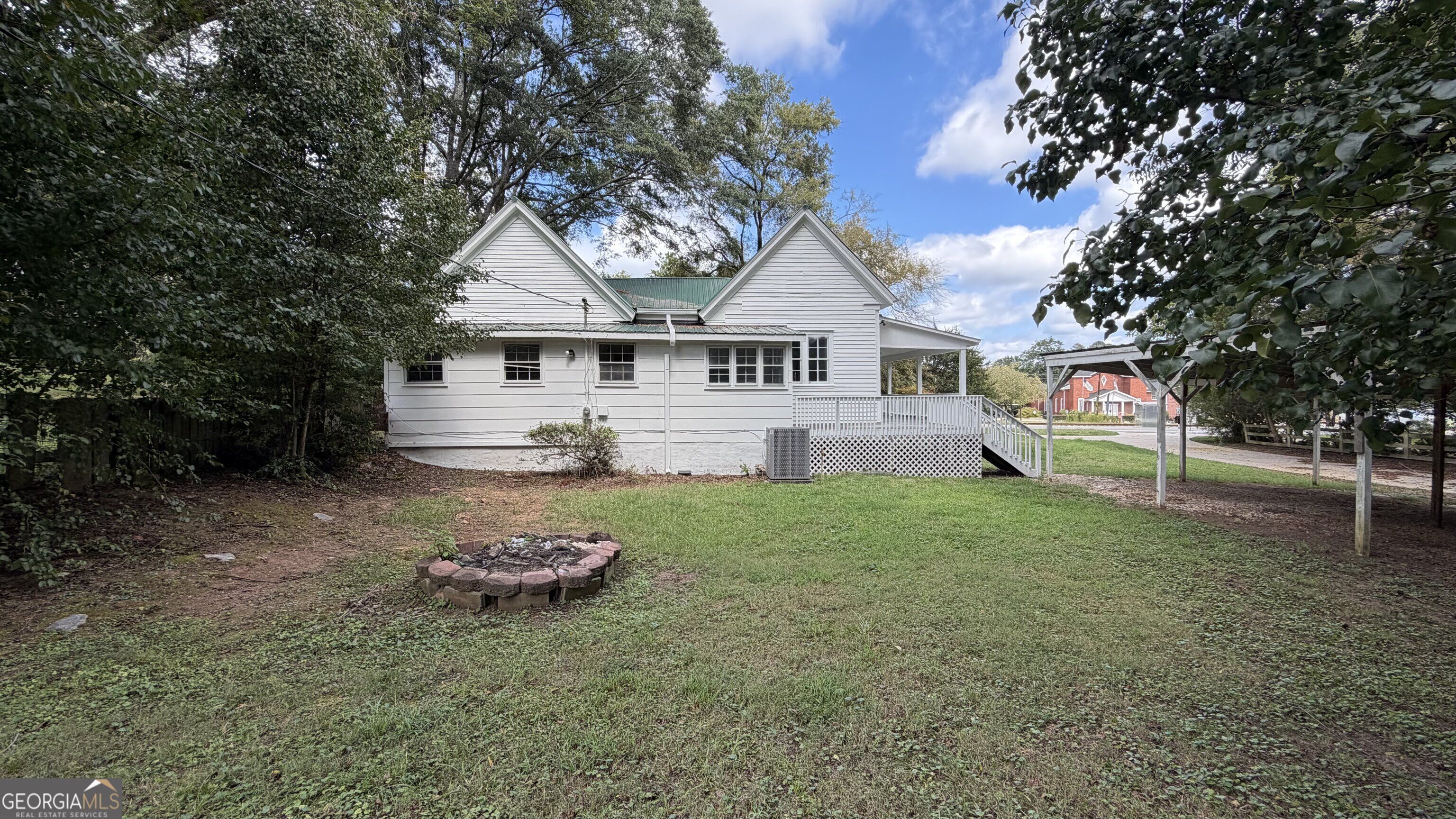 289 Almon Road Property Photo 5