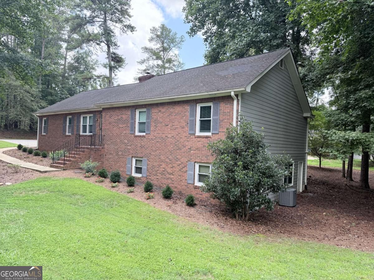 4761 Kensington Lane Se Property Photo 3