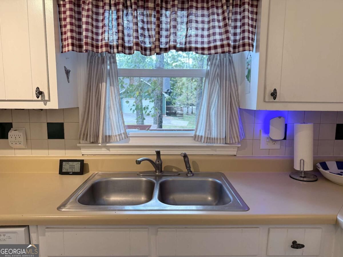 4761 Kensington Lane Se Property Photo 16