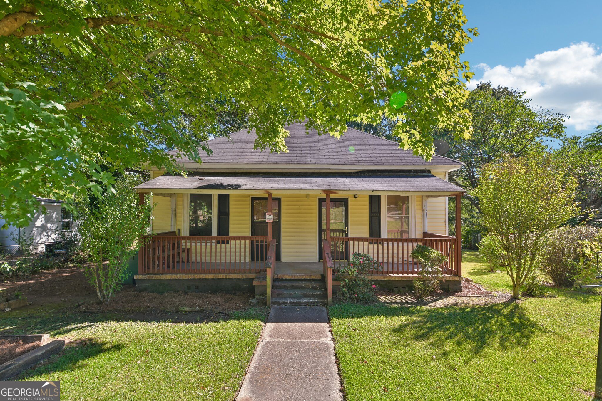 62 Pine Street Property Photo 1