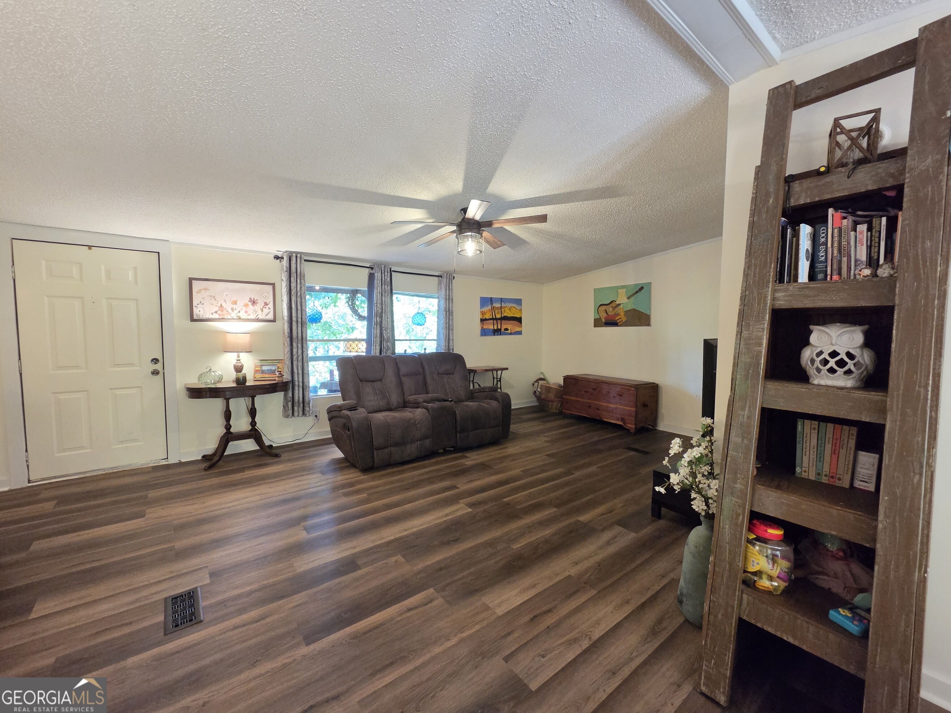 357 Little River Lane Property Photo 9