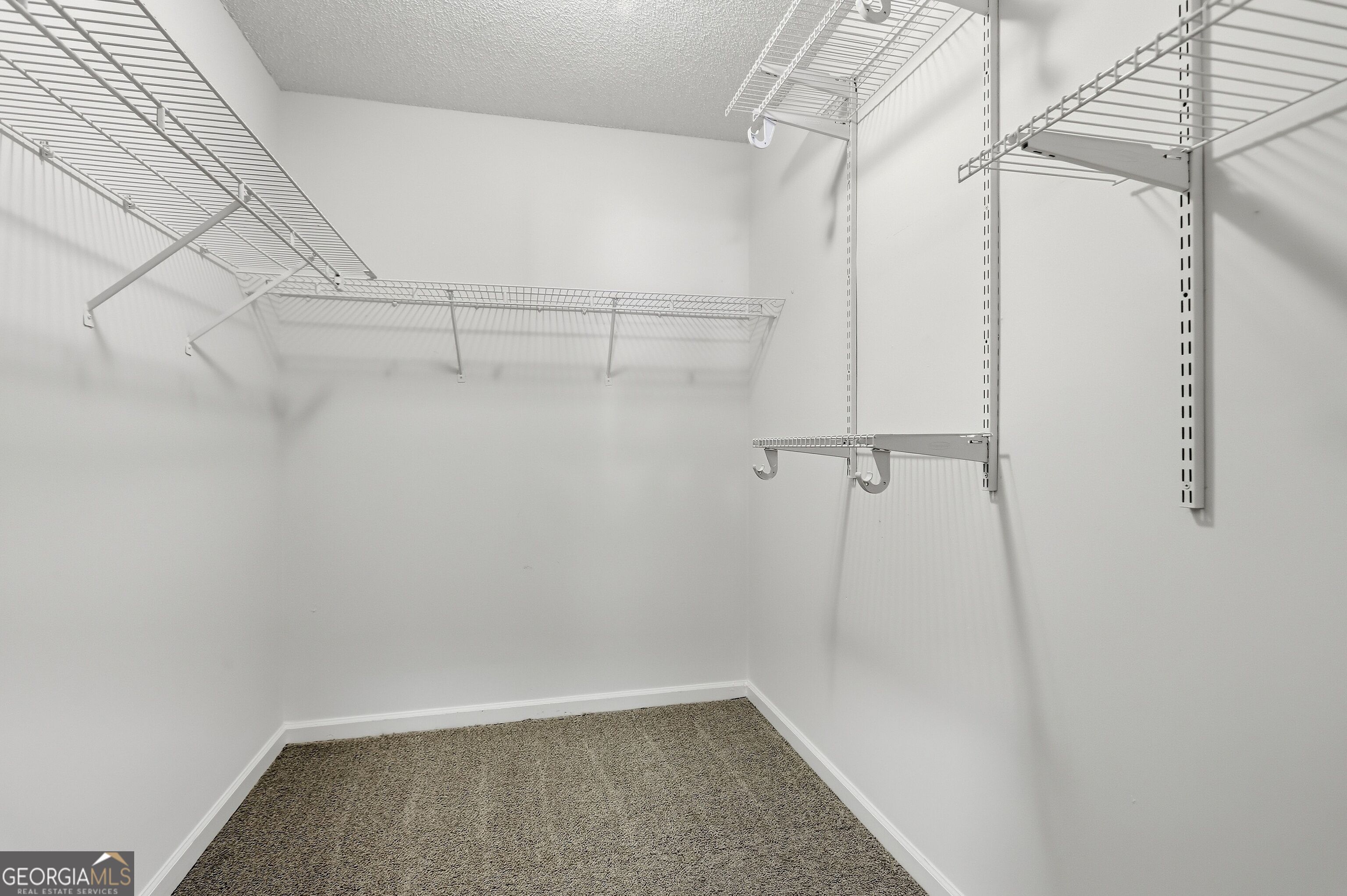 4400 Hidden Meadow Circle Property Photo 15
