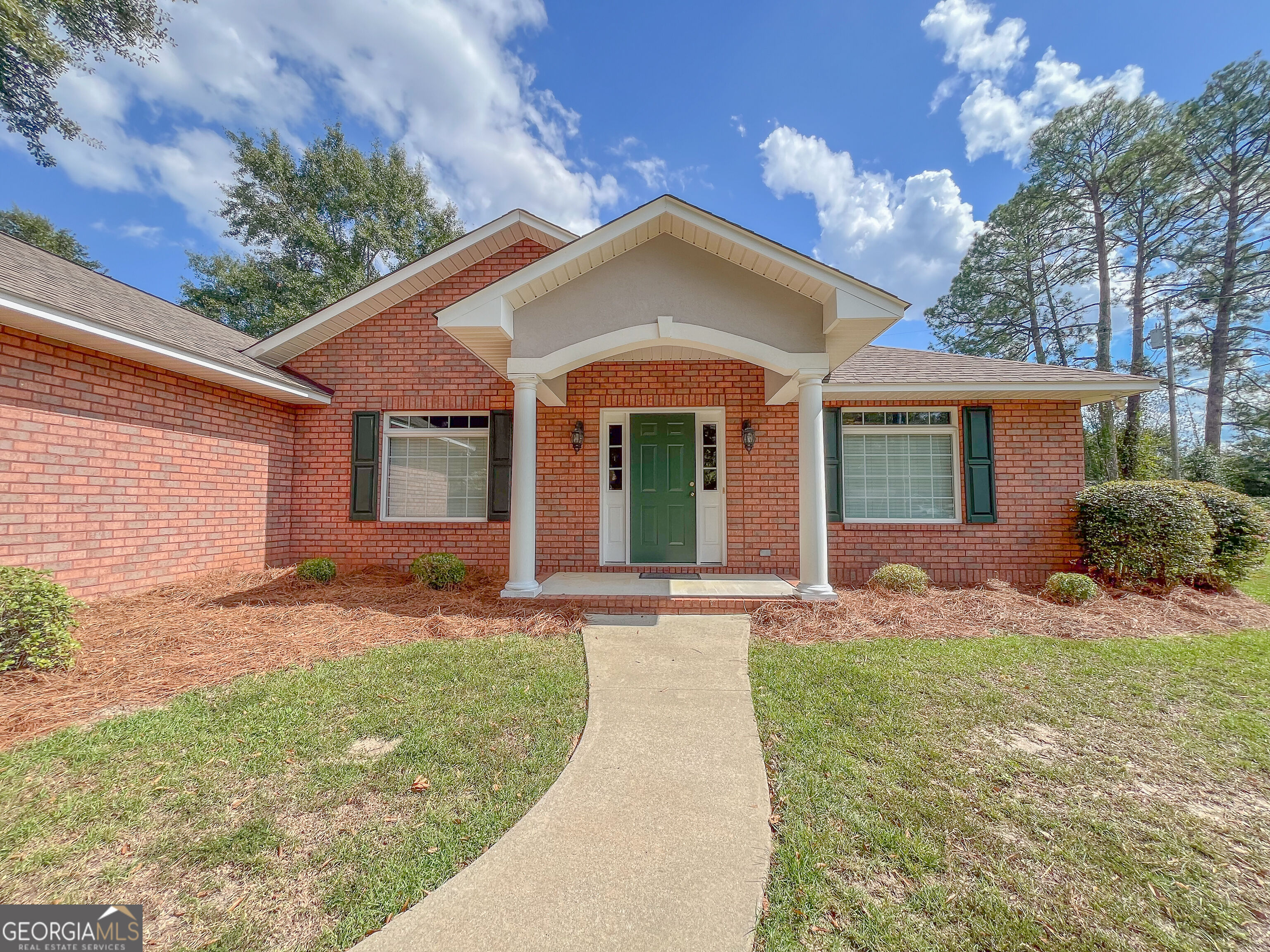 1012 Springdale Road Property Photo 4