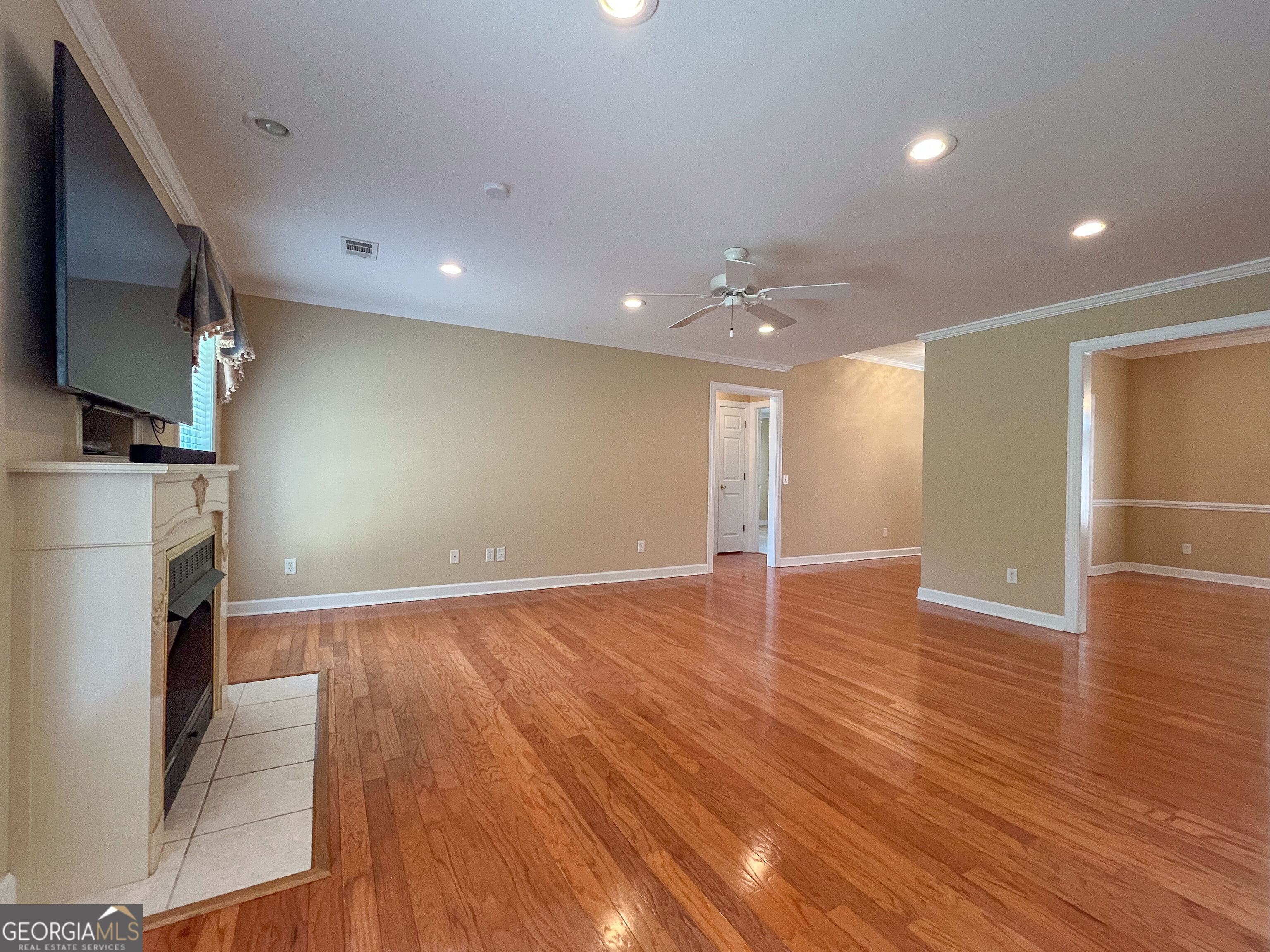 1012 Springdale Road Property Photo 9