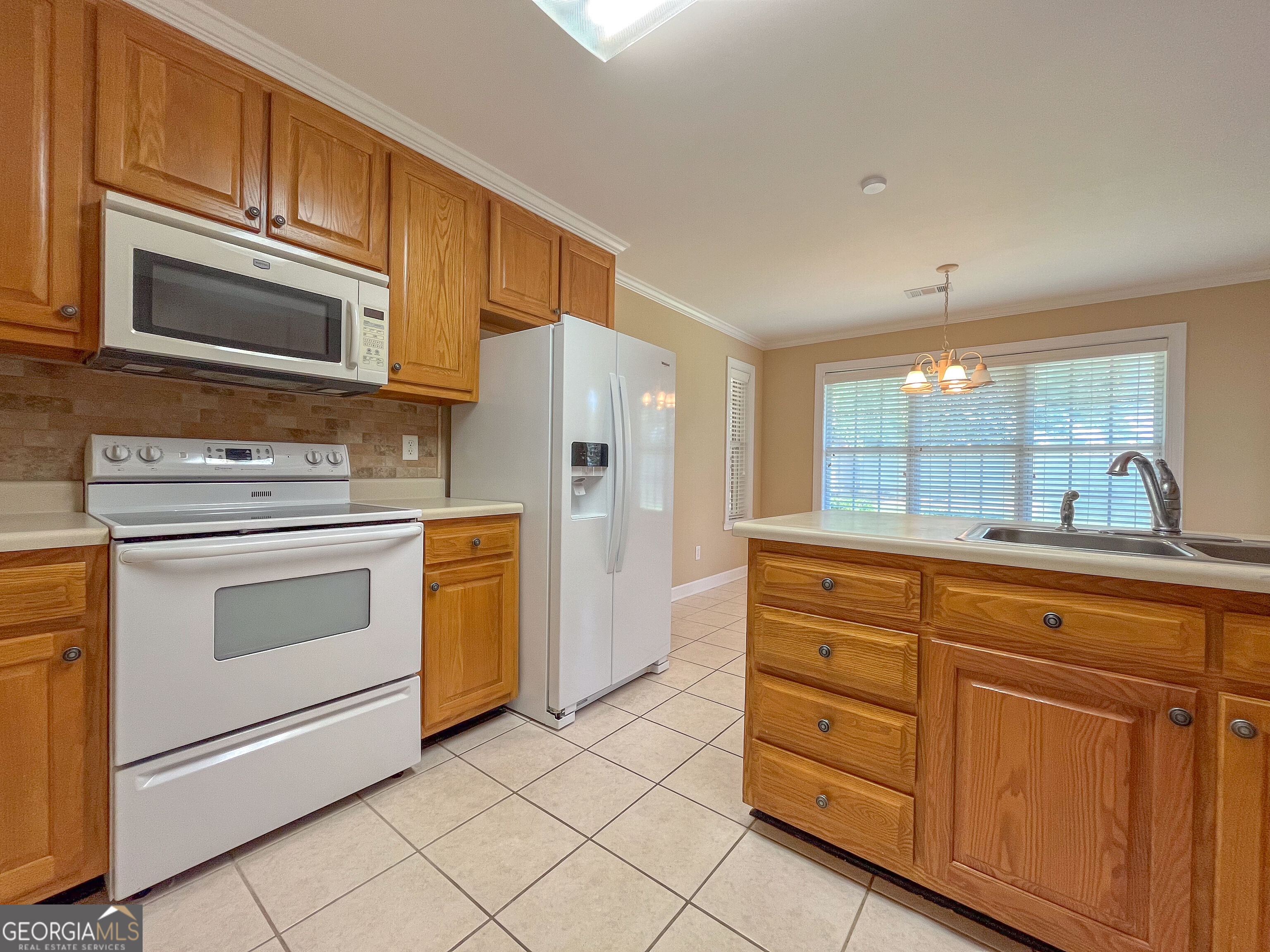 1012 Springdale Road Property Photo 13