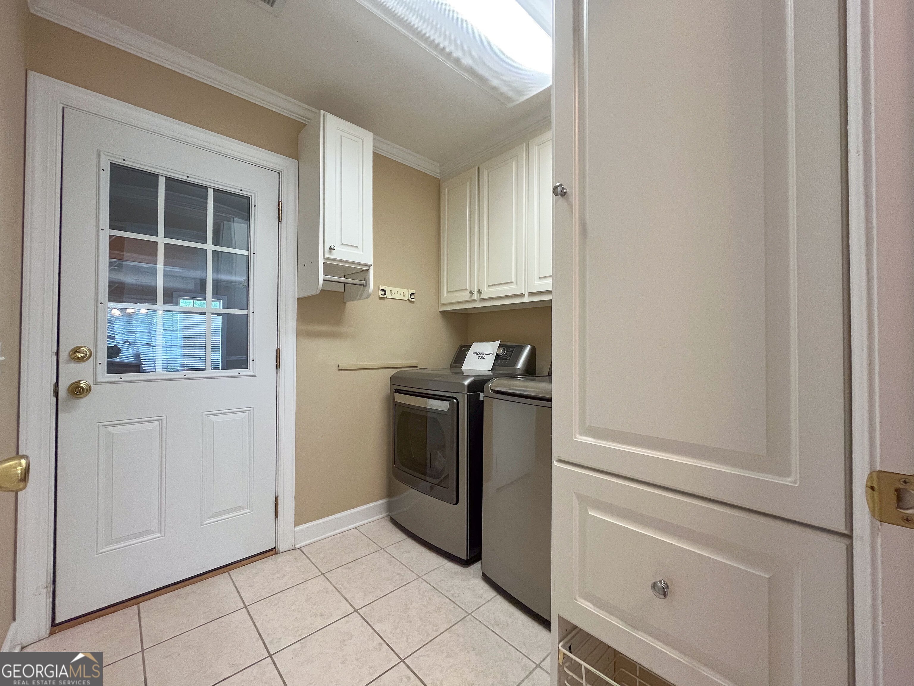 1012 Springdale Road Property Photo 14