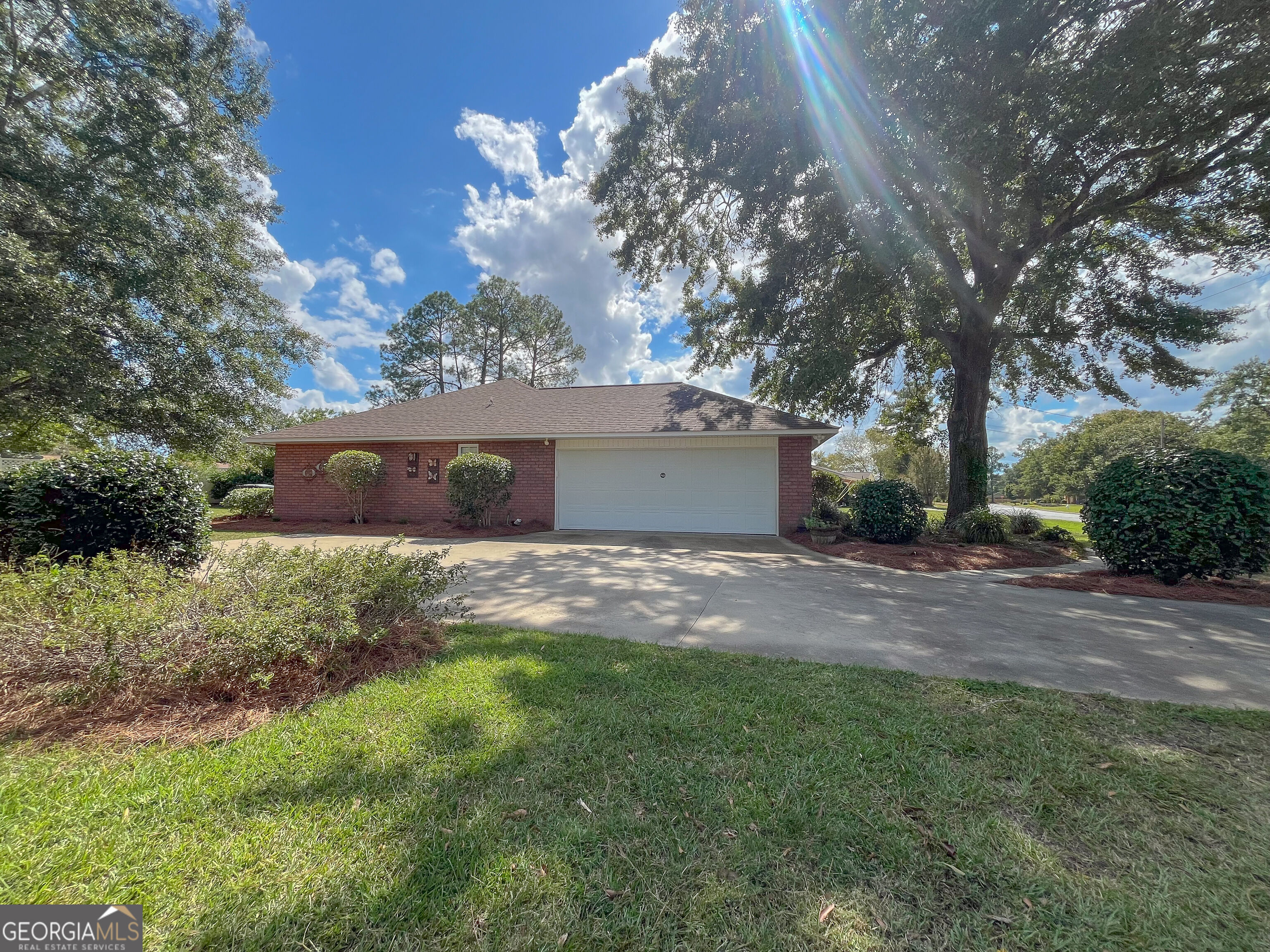 1012 Springdale Road Property Photo 24