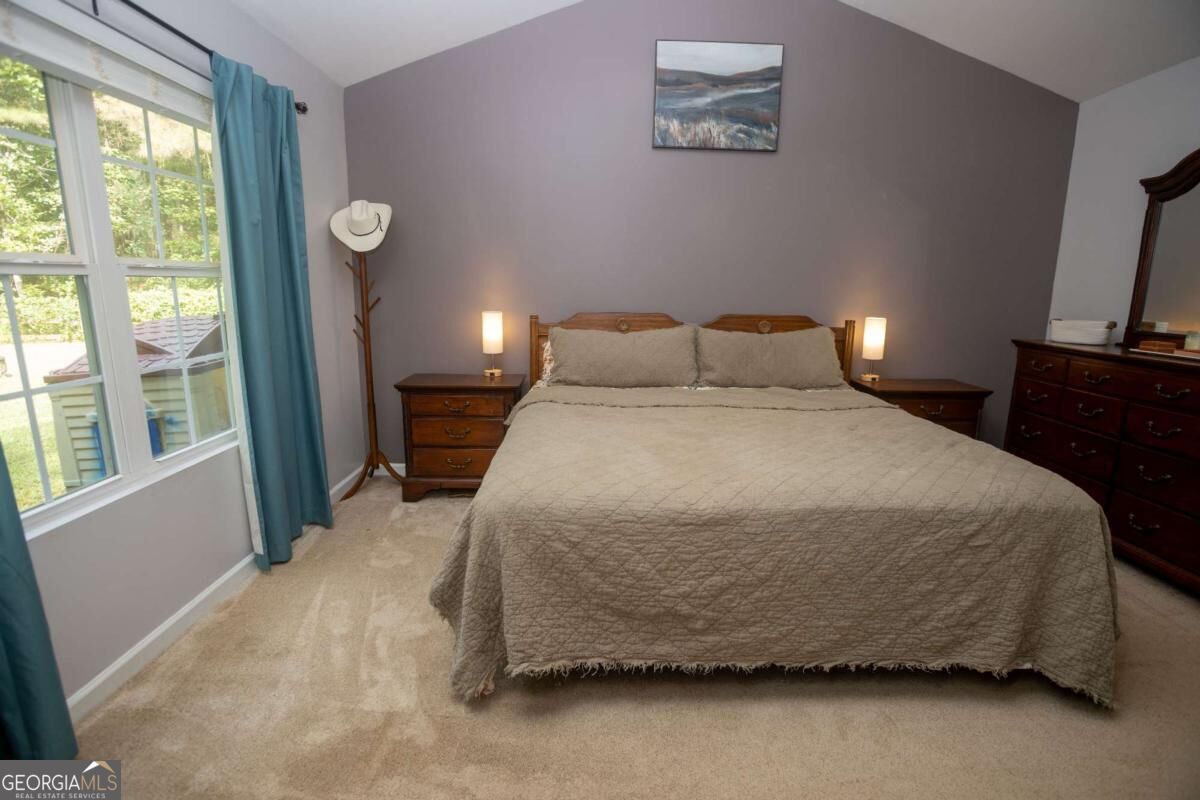243 Pine Tree Drive Property Photo 9