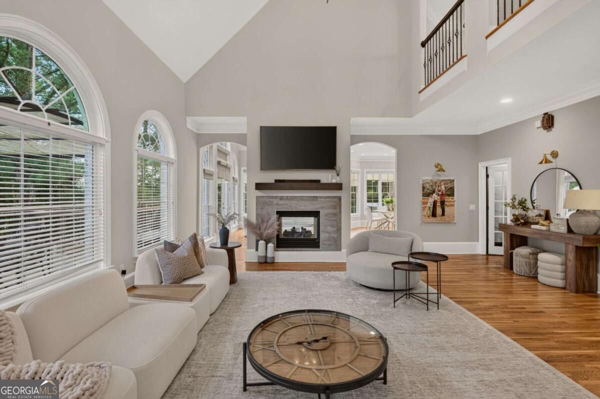 506 Champions Point Property Photo 3