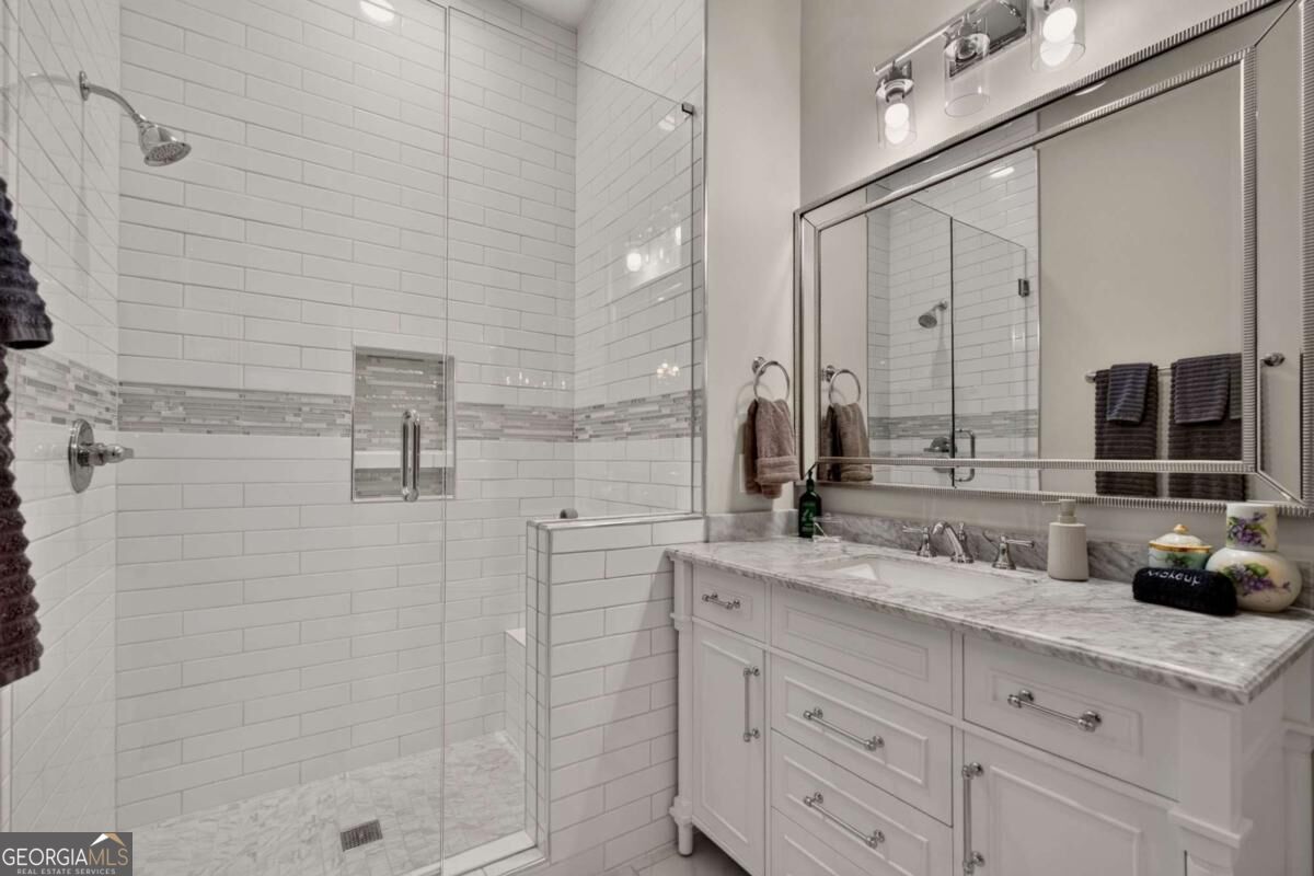 506 Champions Point Property Photo 22