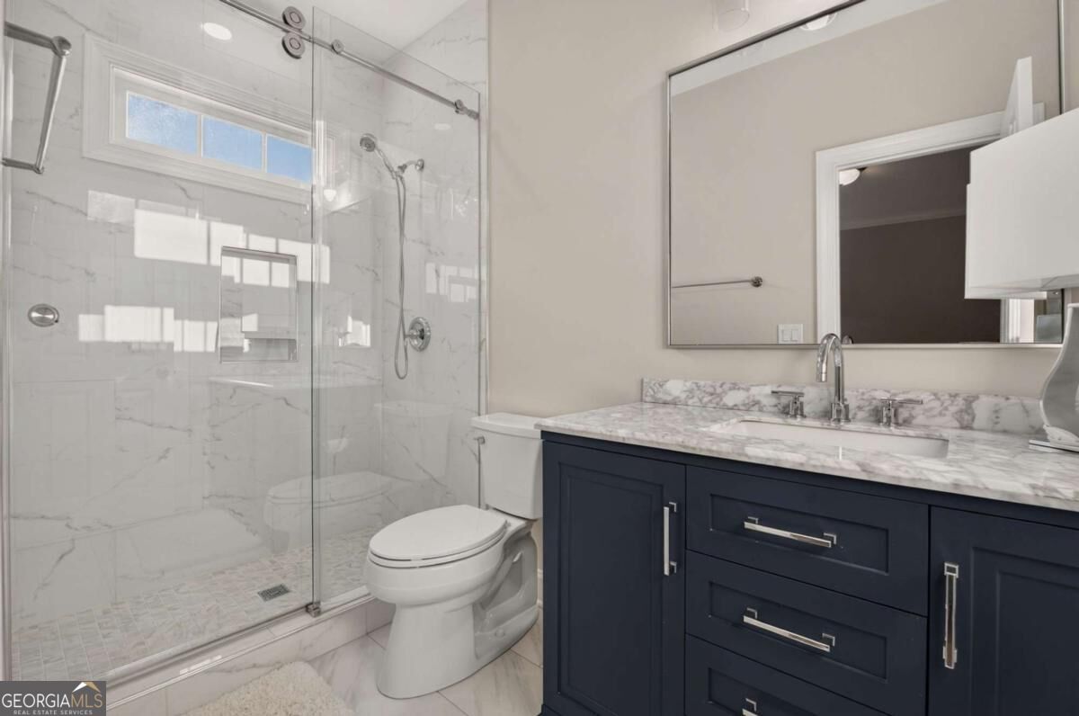 506 Champions Point Property Photo 28