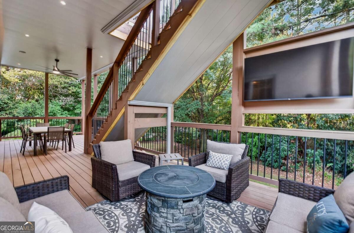 506 Champions Point Property Photo 44