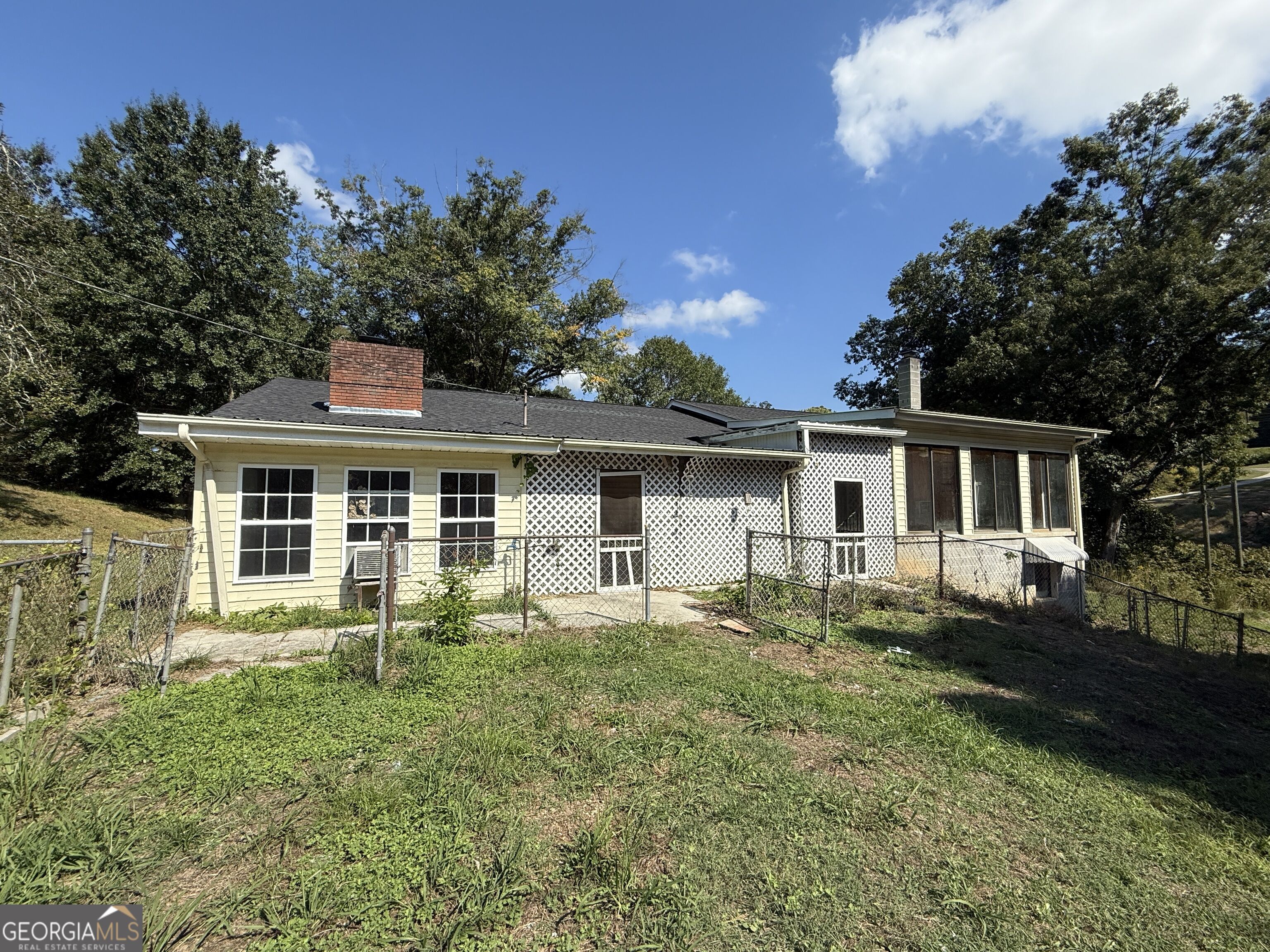 4 Poppys Lane Property Photo 3