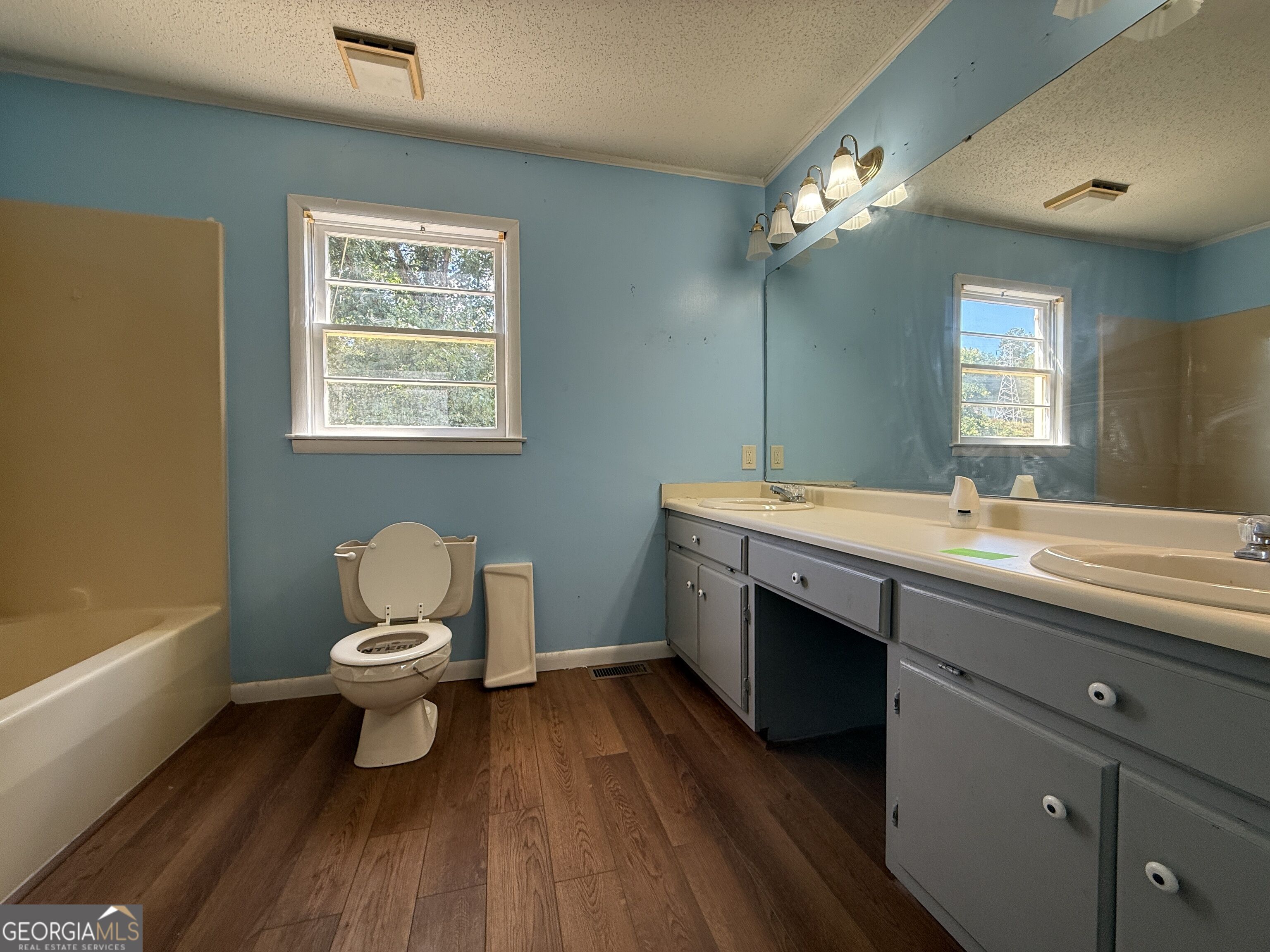 4 Poppys Lane Property Photo 6