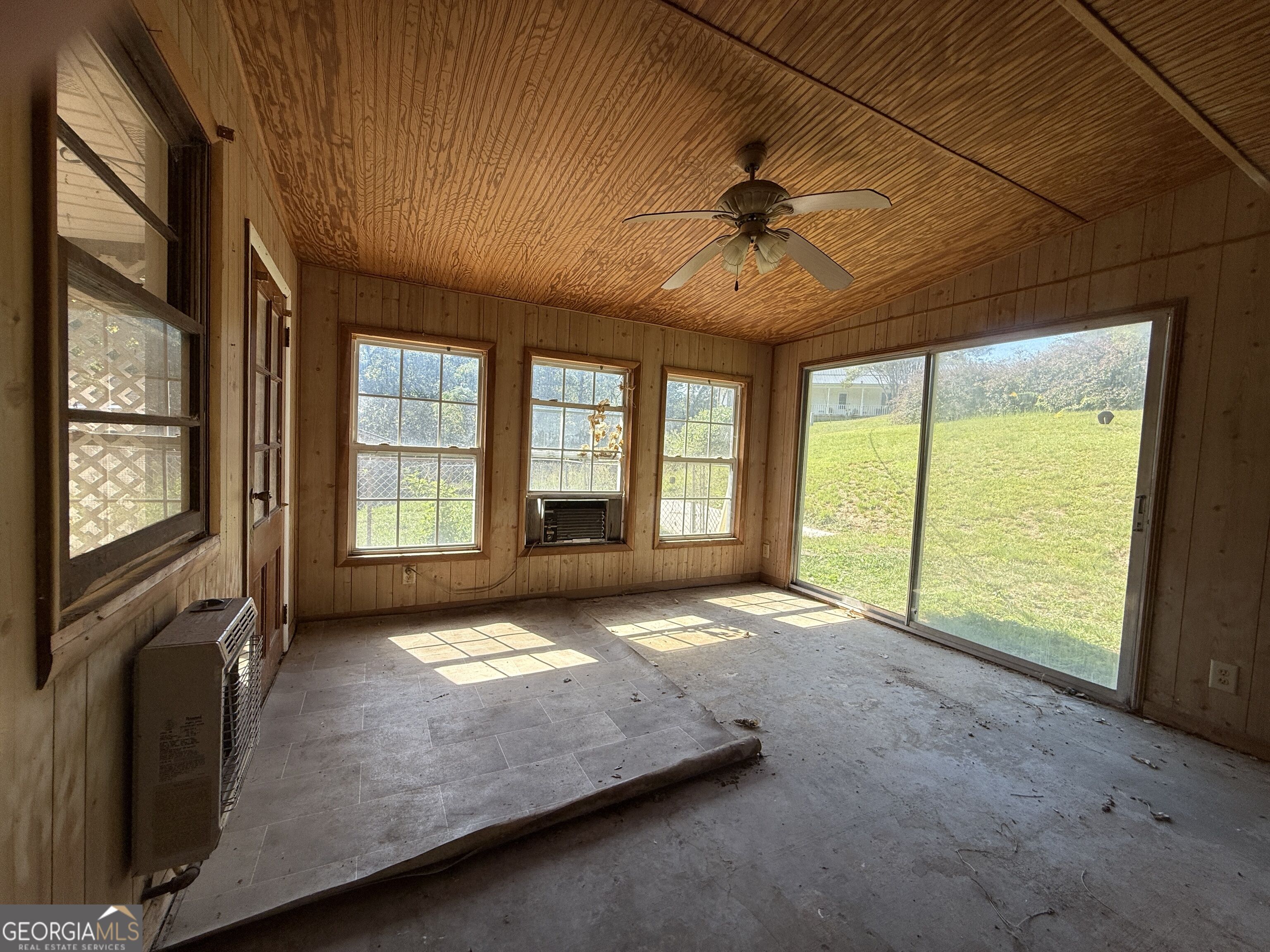 4 Poppys Lane Property Photo 15