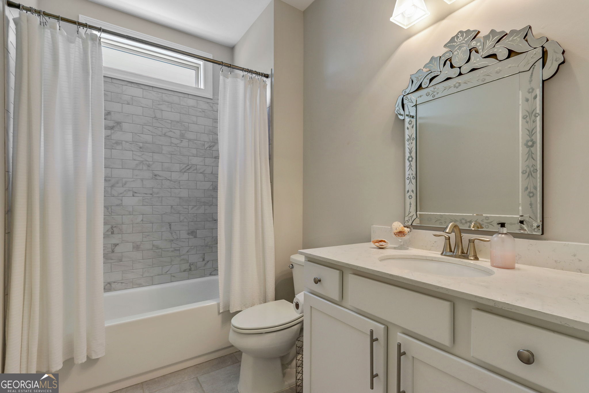 516 Flyingbolt Run Property Photo 15