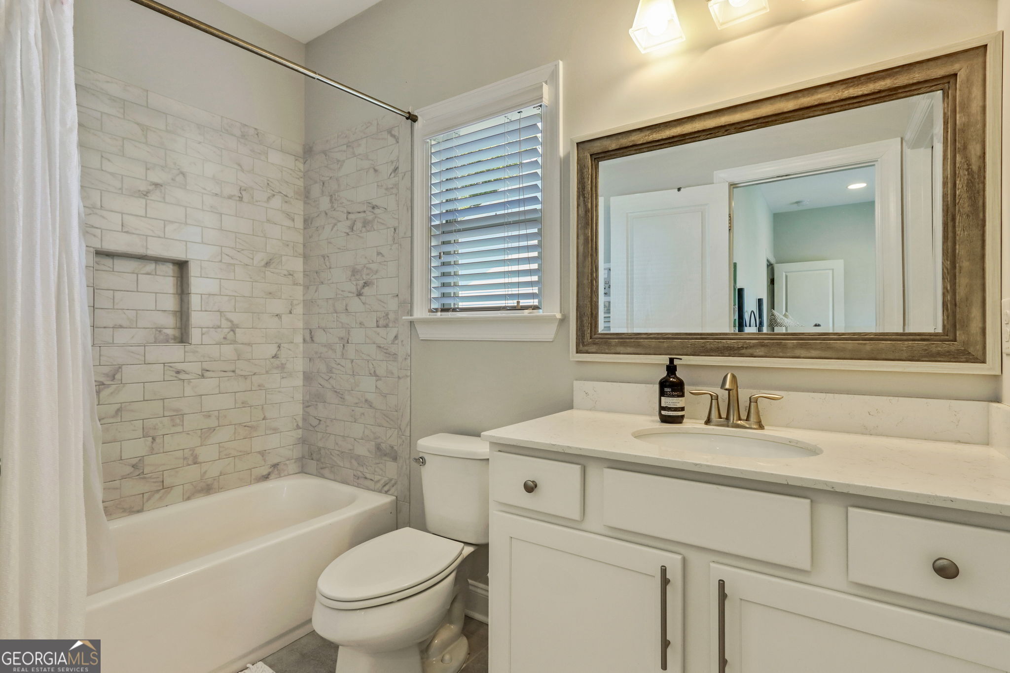 516 Flyingbolt Run Property Photo 29