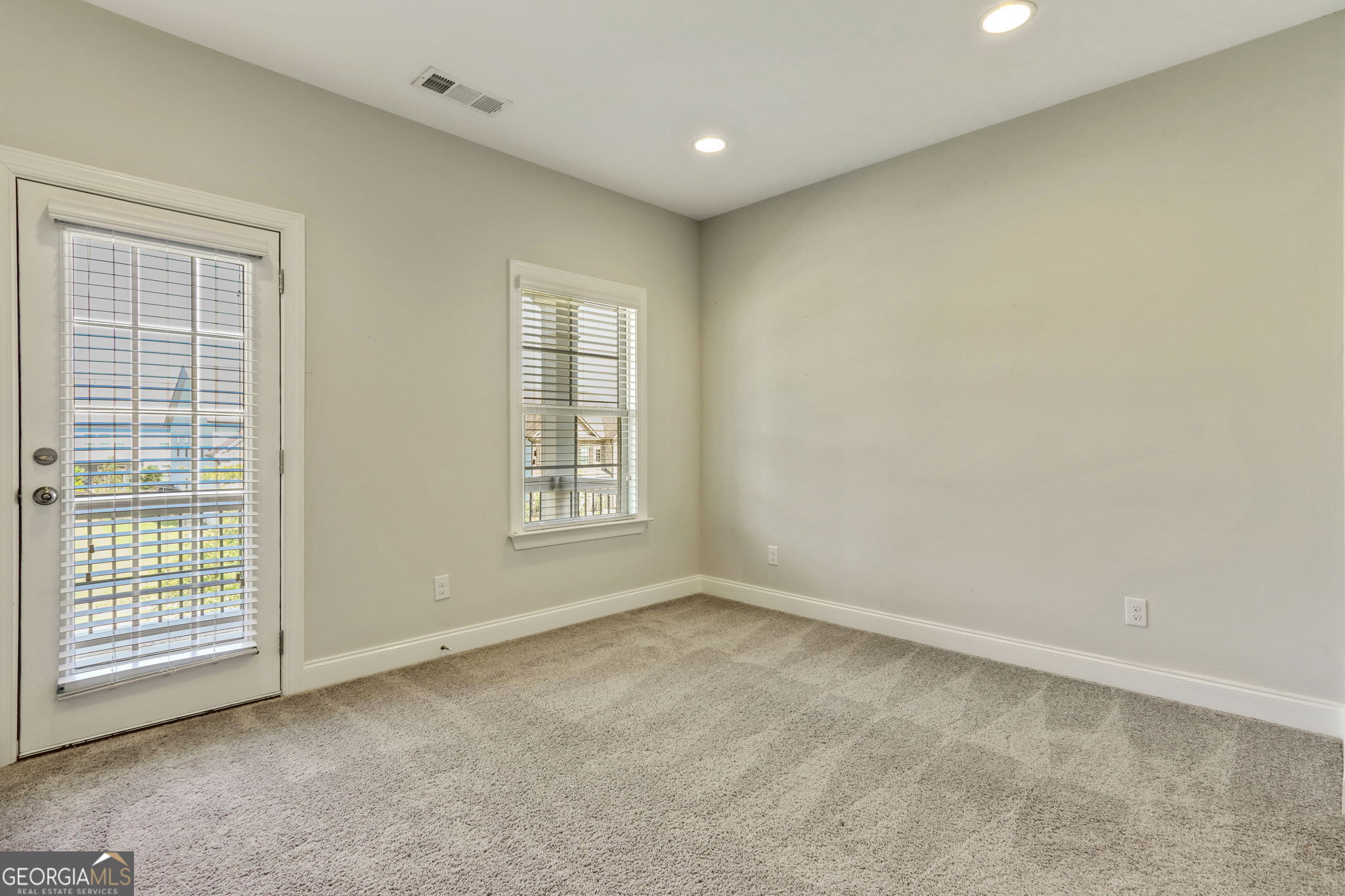 516 Flyingbolt Run Property Photo 33