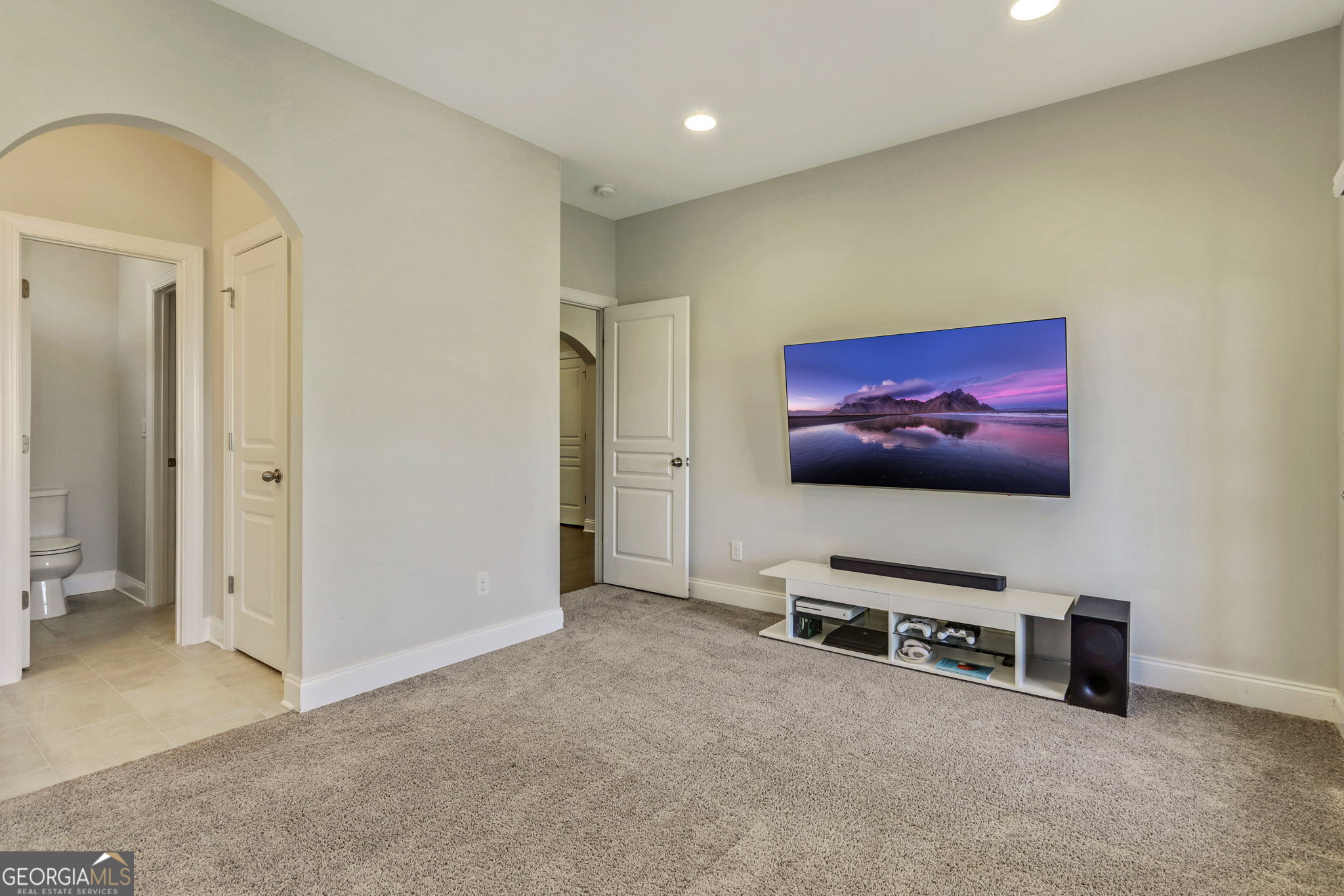 516 Flyingbolt Run Property Photo 34