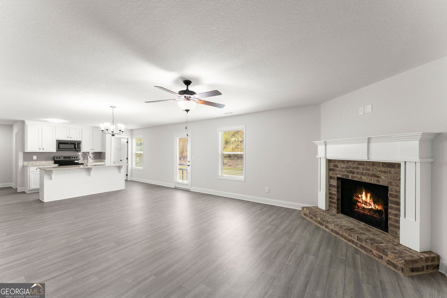 68 Suwannee Way Property Photo 8