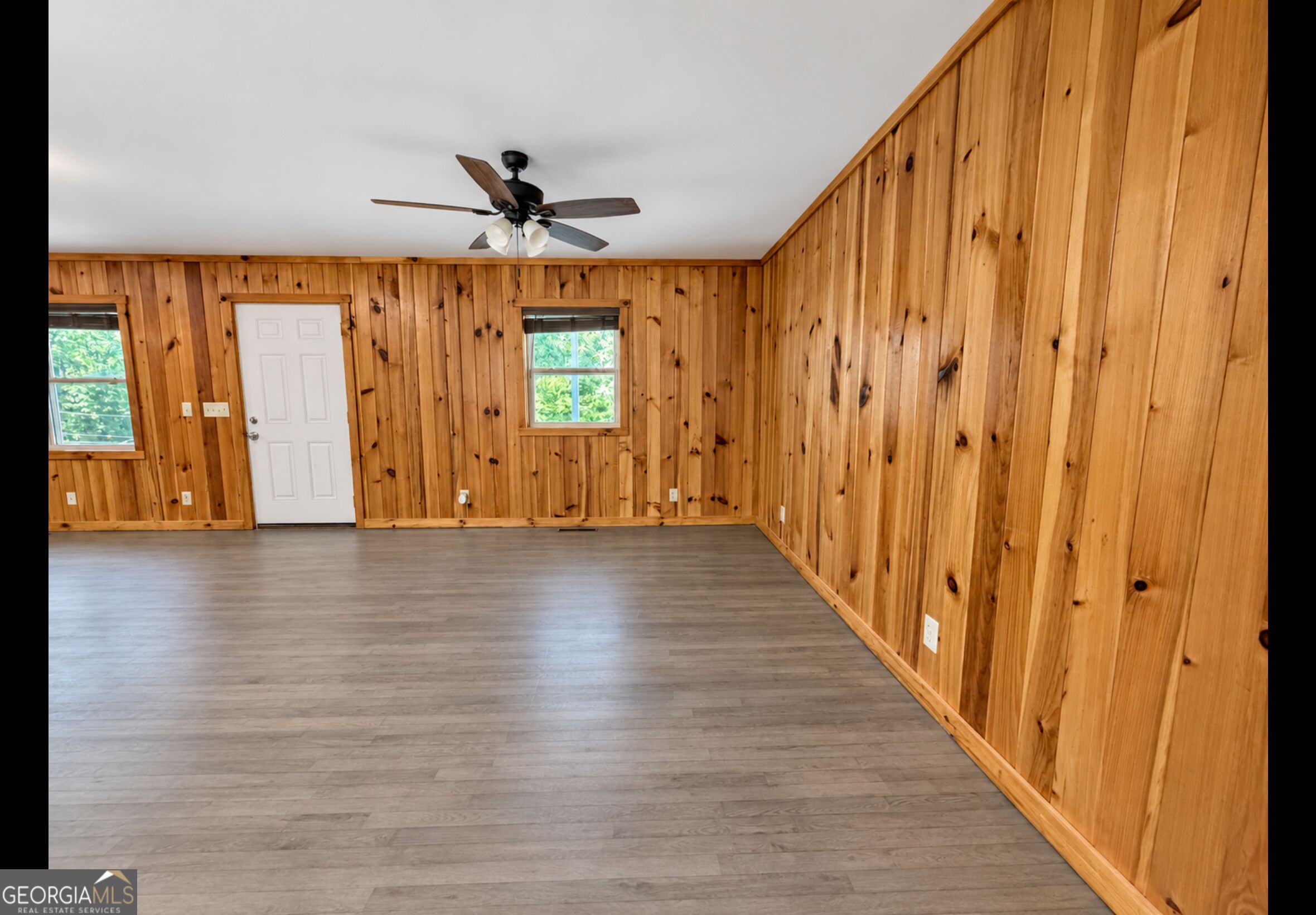 208 Yonah Circle Property Photo 5