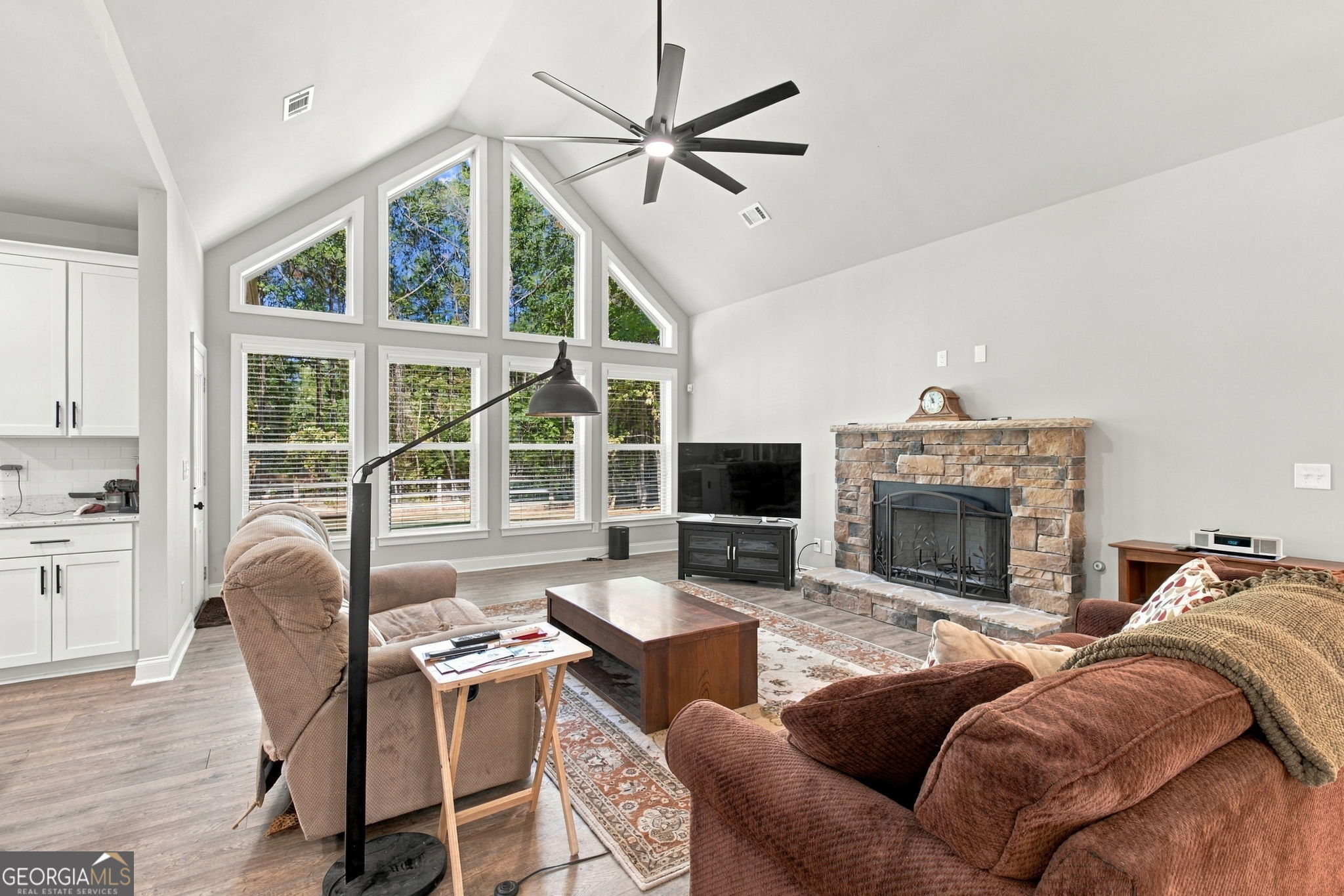 10 Stratford Way Property Photo 18