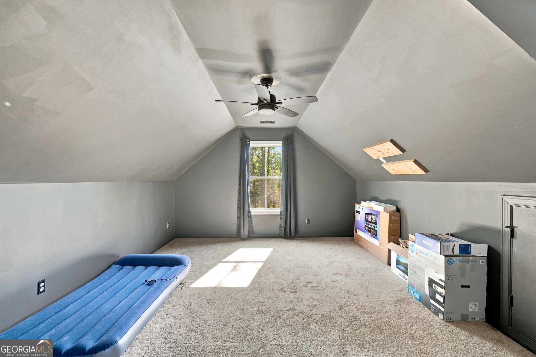 10 Stratford Way Property Photo 34