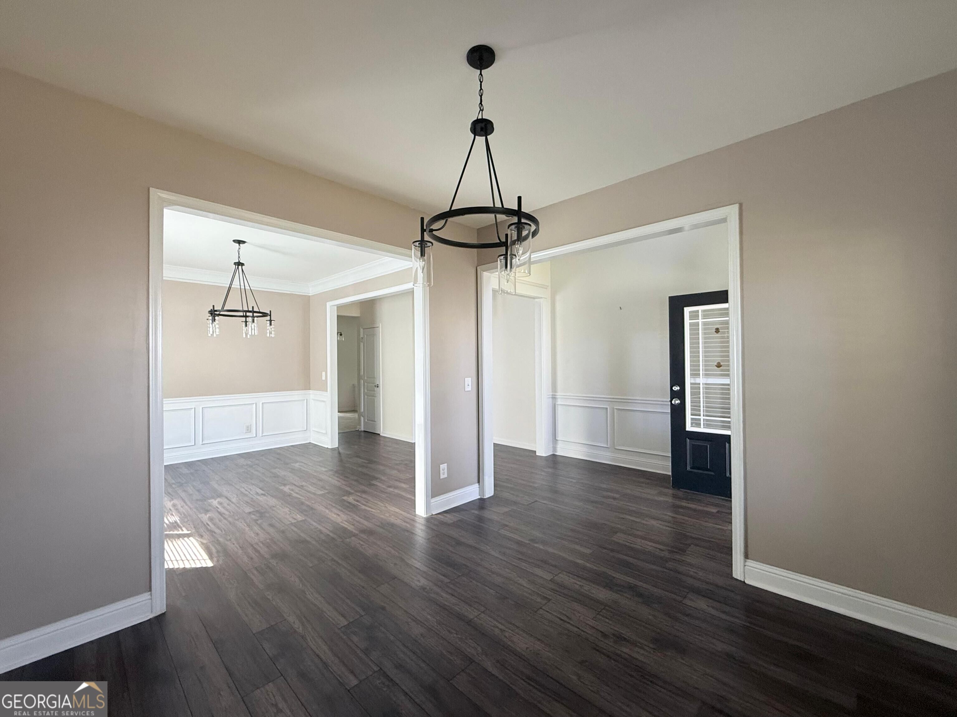 4266 Suwanee Brook Court Property Photo 8