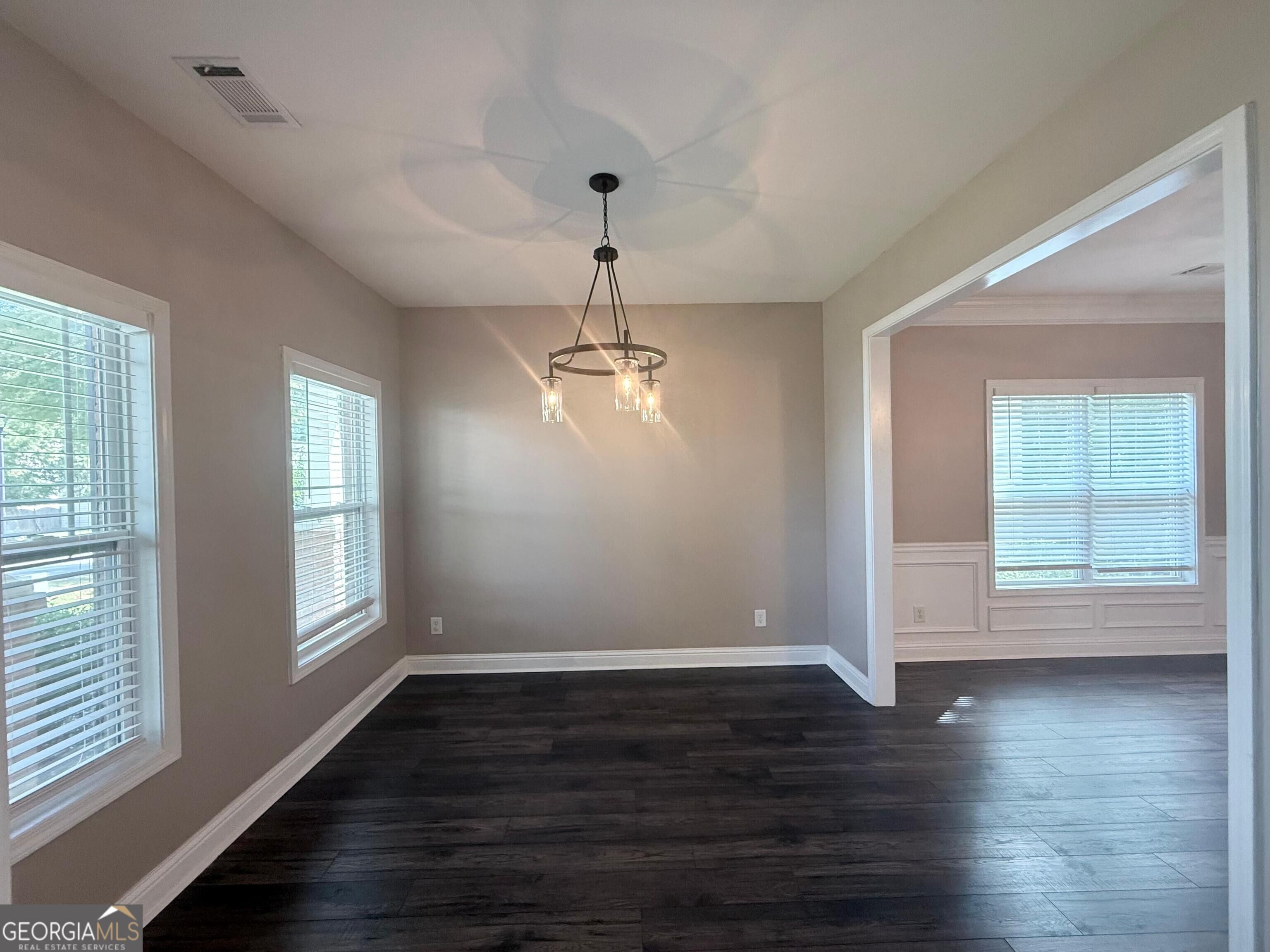 4266 Suwanee Brook Court Property Photo 11