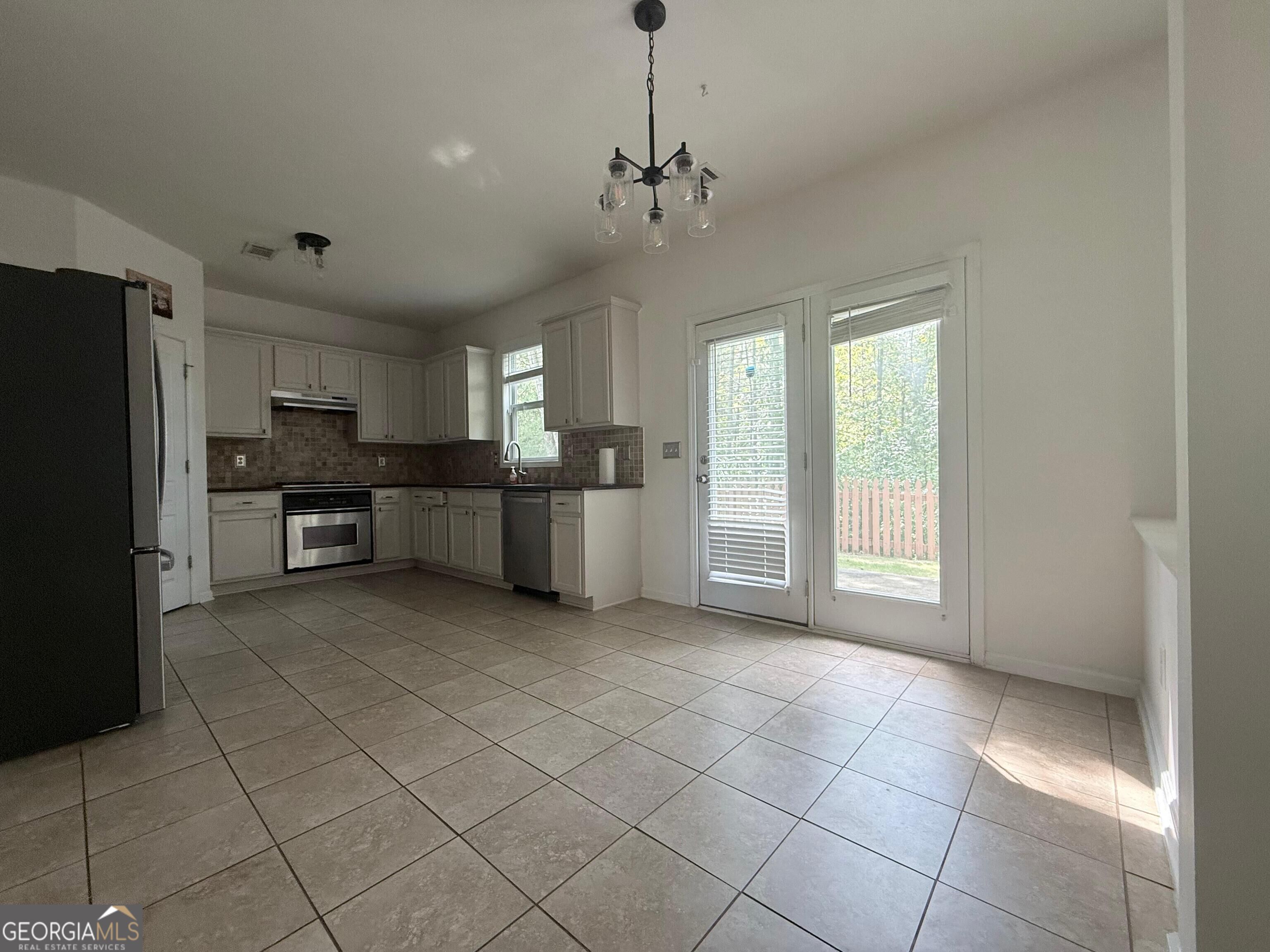 4266 Suwanee Brook Court Property Photo 16