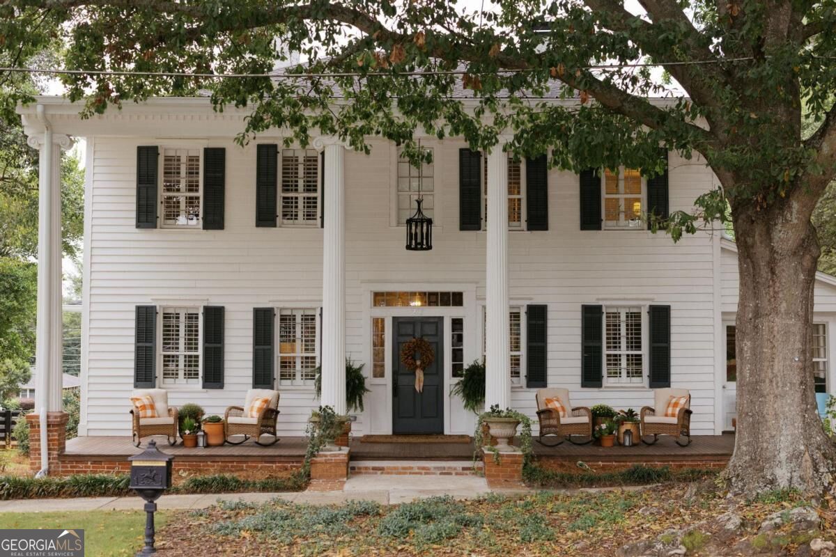 201 N Madison Avenue Property Photo 1