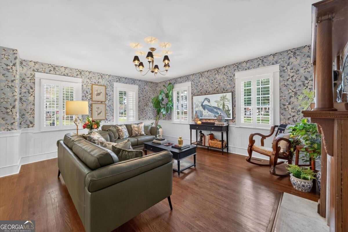 201 N Madison Avenue Property Photo 17