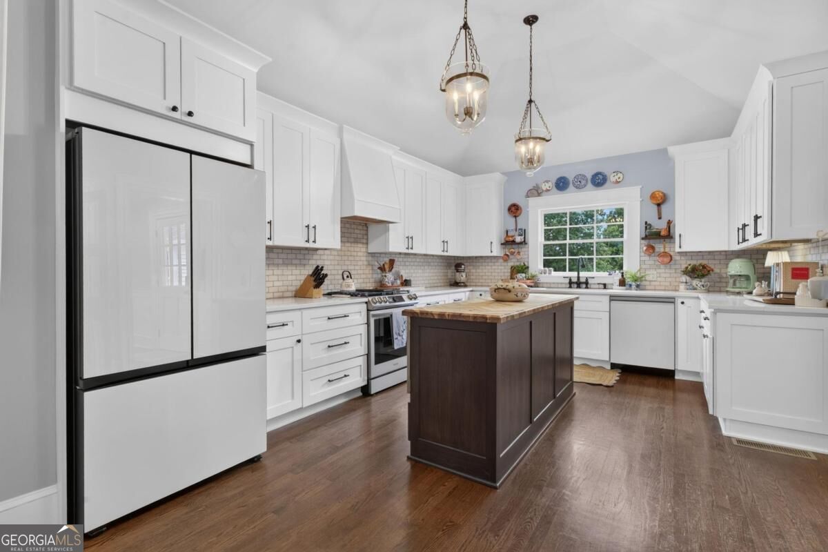 201 N Madison Avenue Property Photo 28