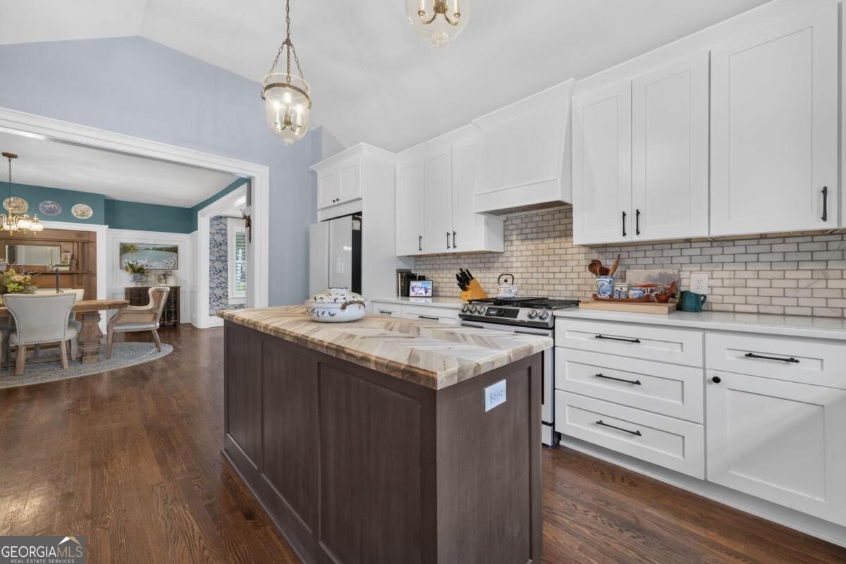 201 N Madison Avenue Property Photo 31