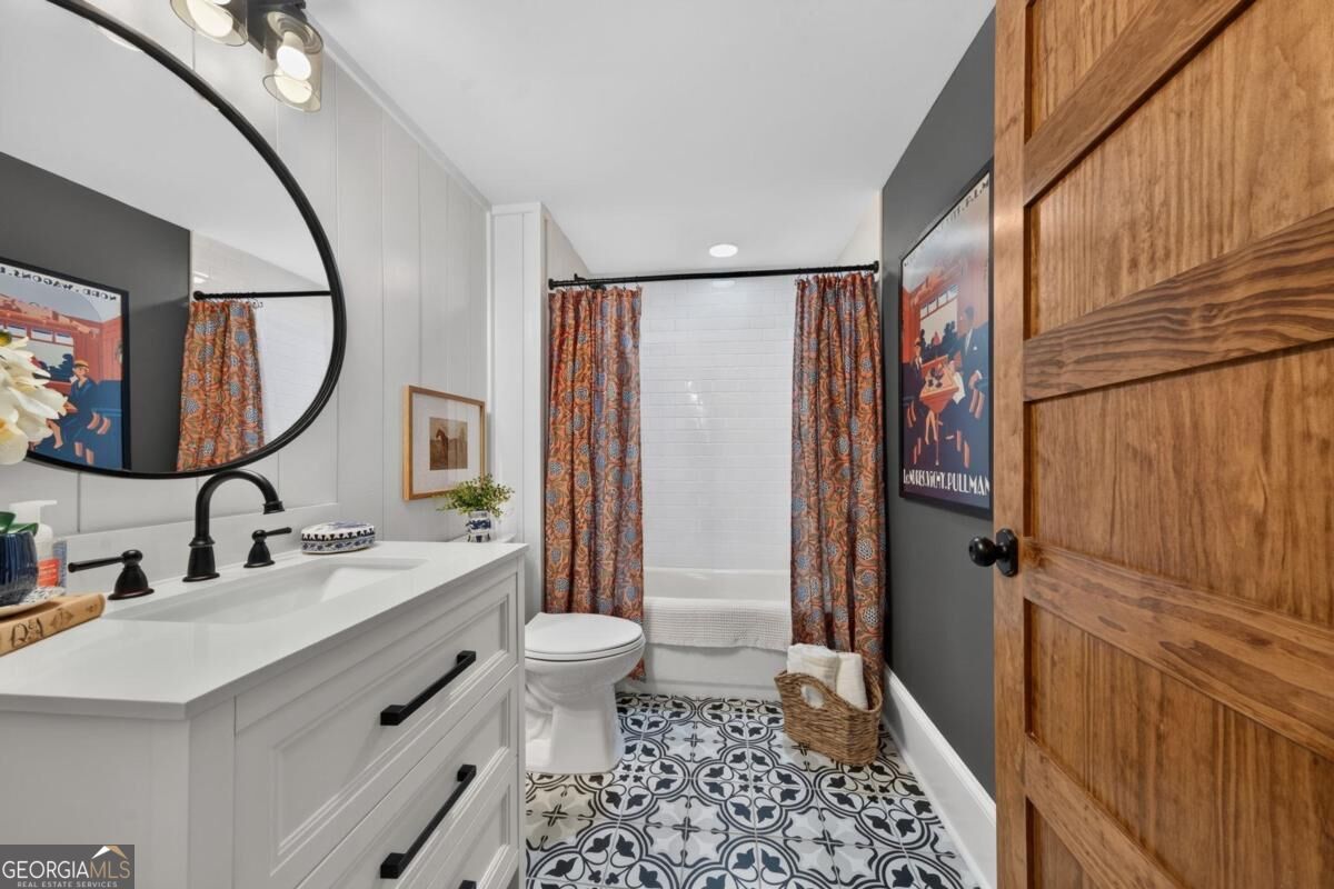 201 N Madison Avenue Property Photo 48