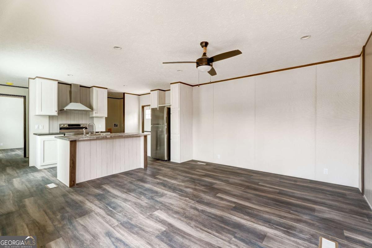30 Crooked Court Property Photo 4