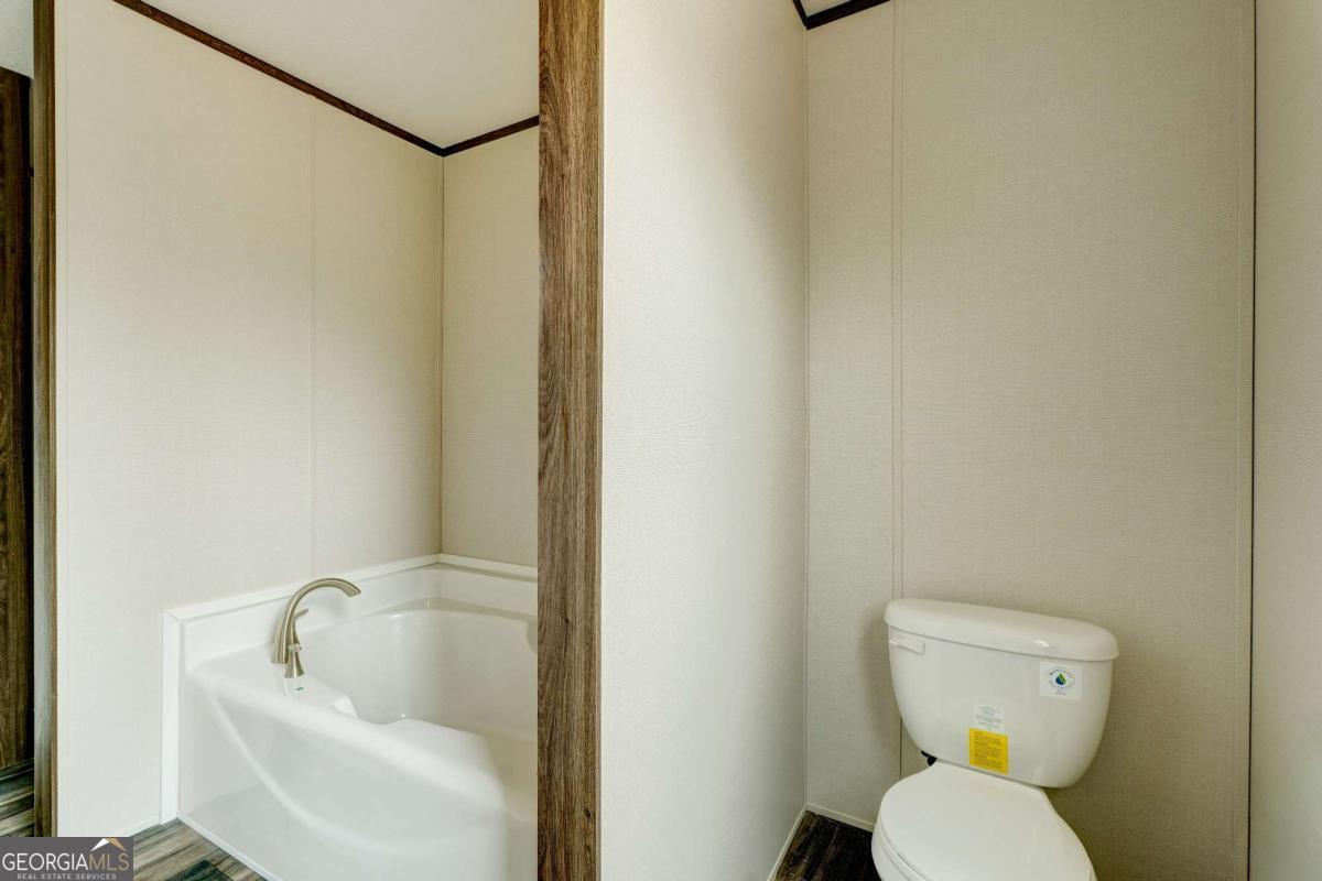 30 Crooked Court Property Photo 12