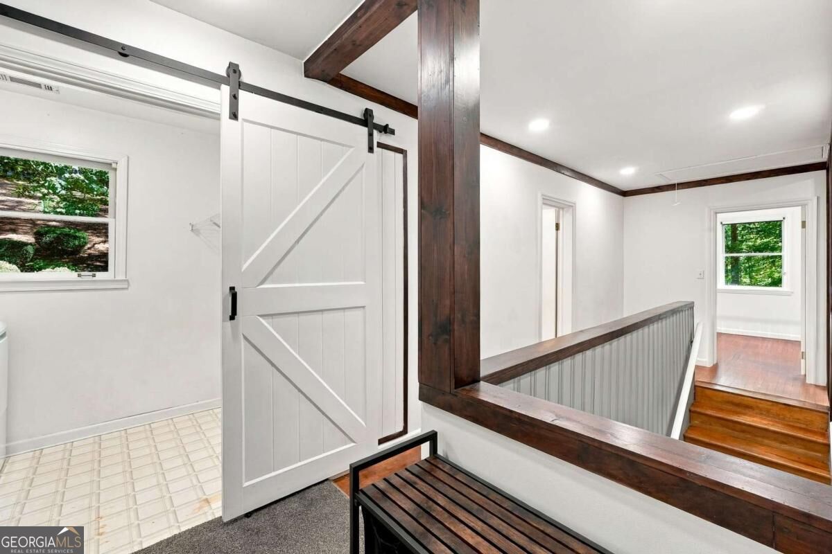 731 Longview Drive Property Photo 15