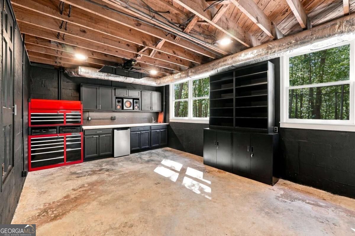 731 Longview Drive Property Photo 30