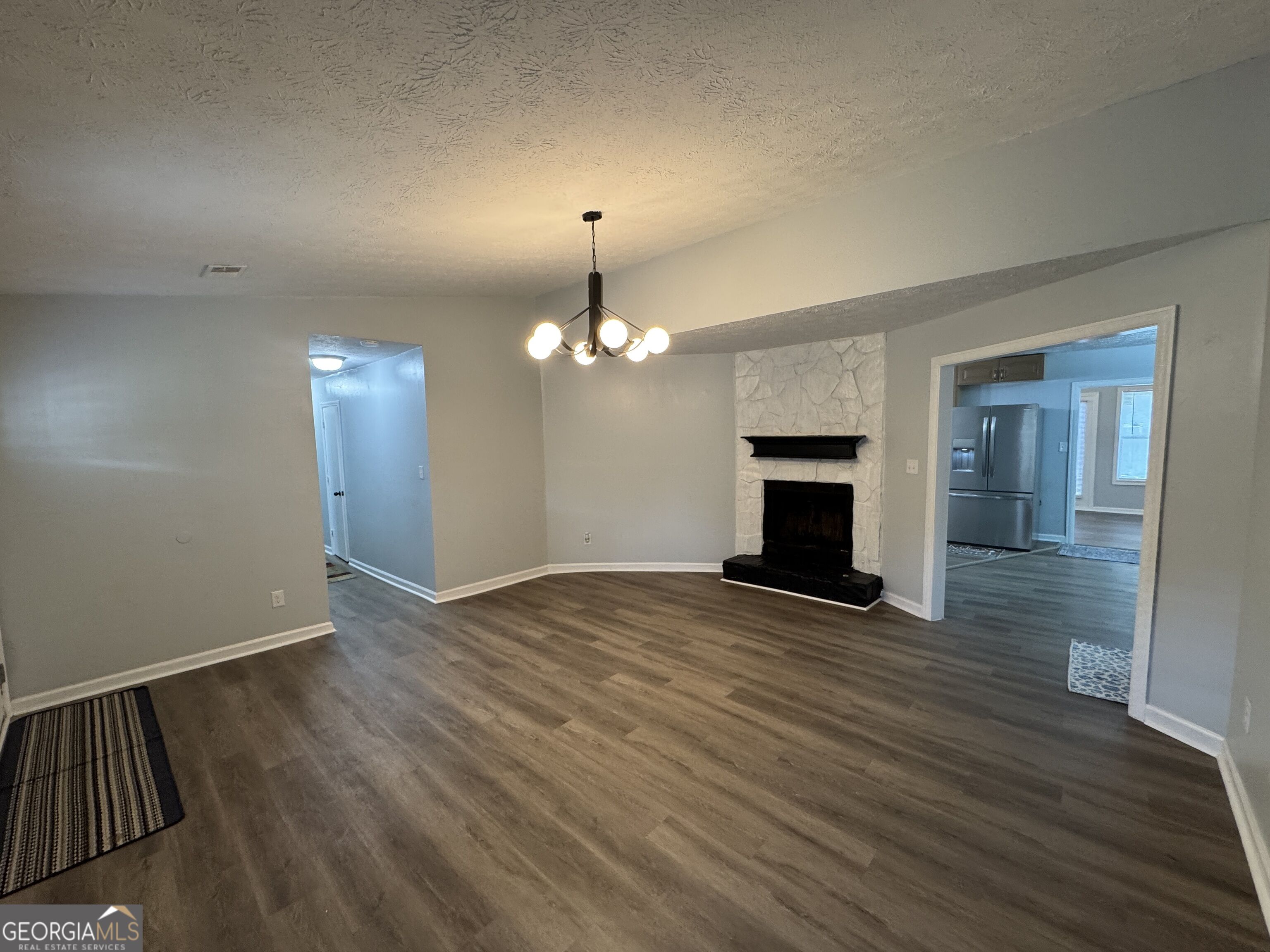 1112 Reynolds Court Property Photo 5