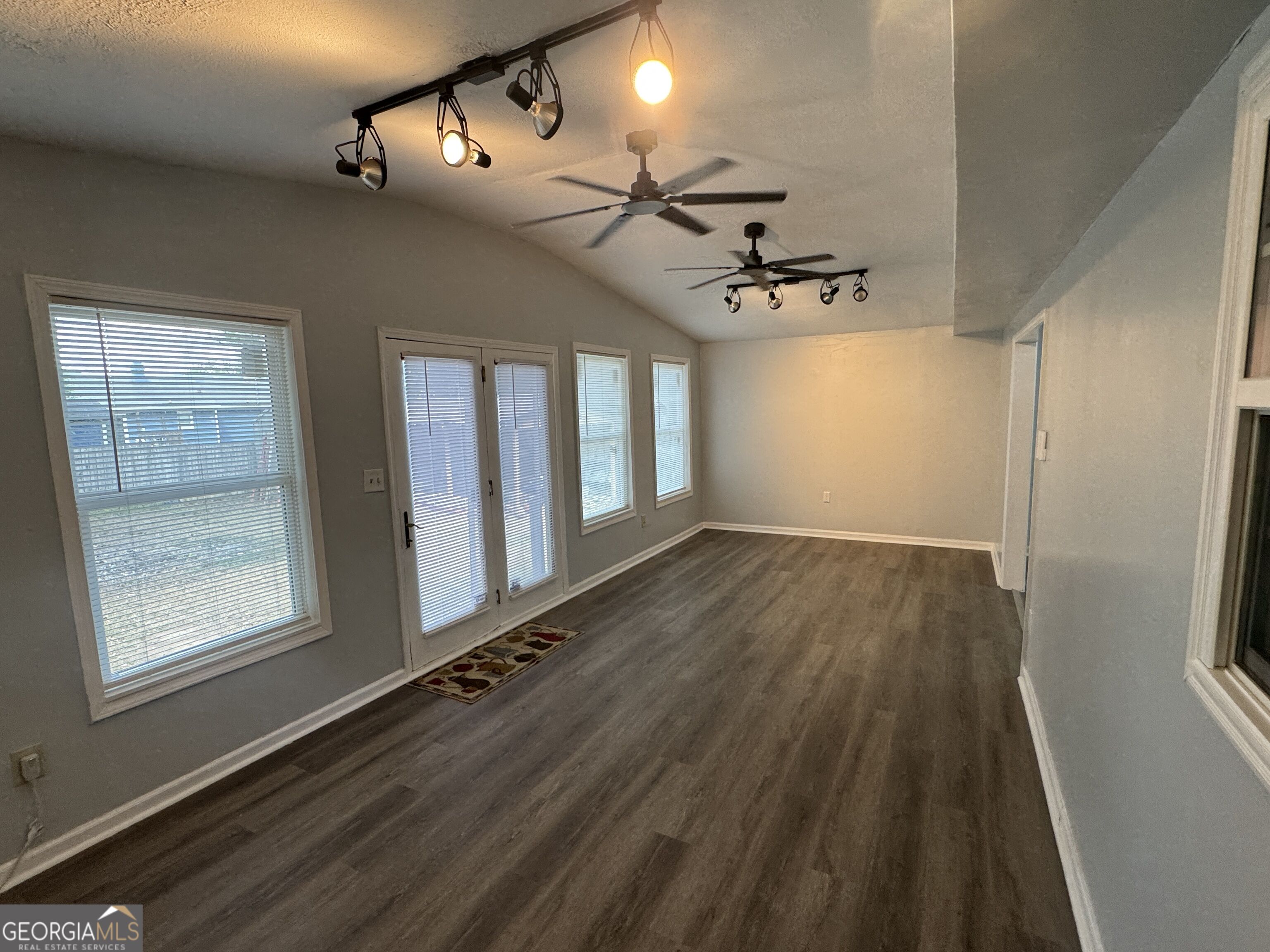 1112 Reynolds Court Property Photo 13