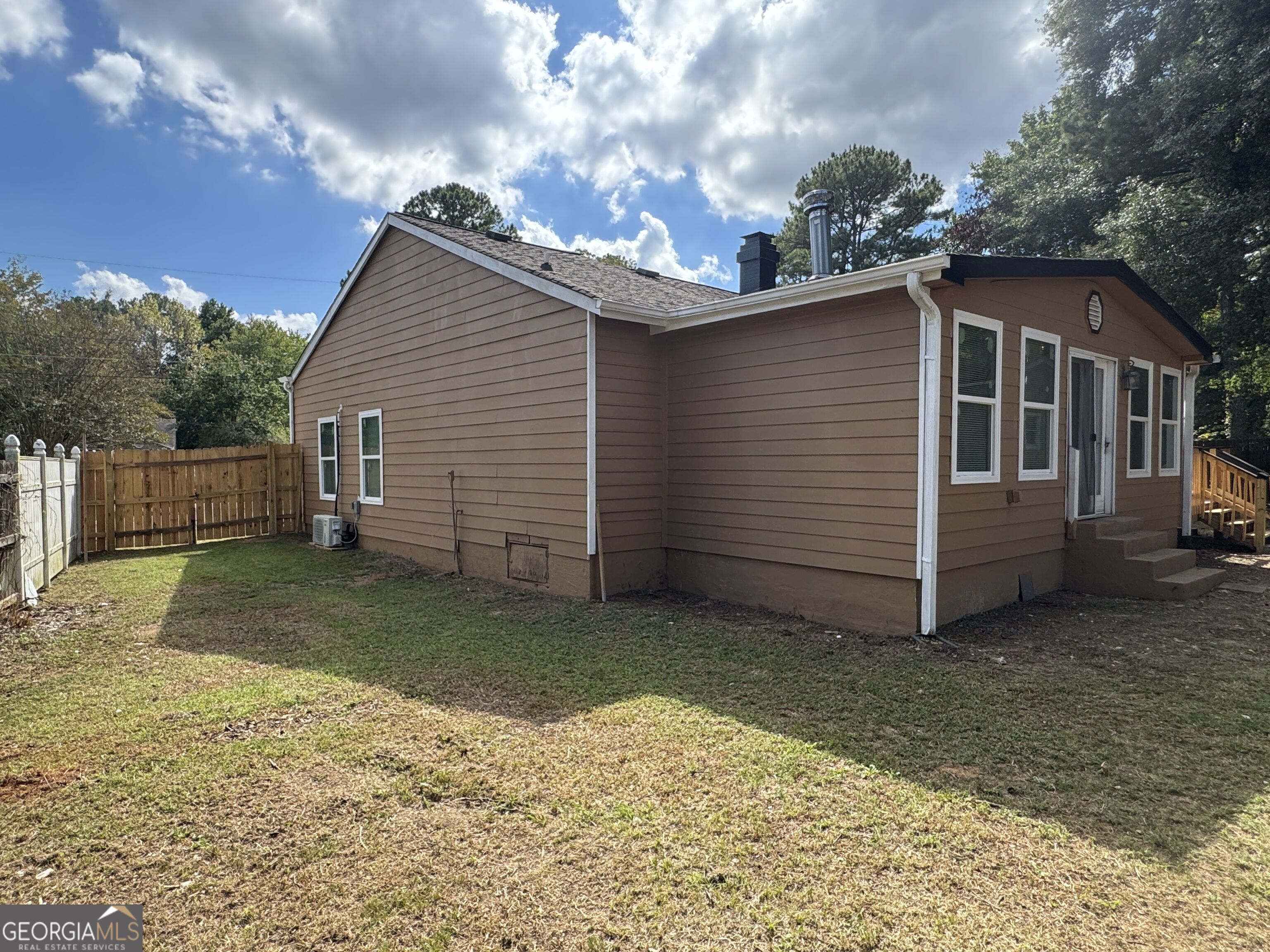 1112 Reynolds Court Property Photo 35