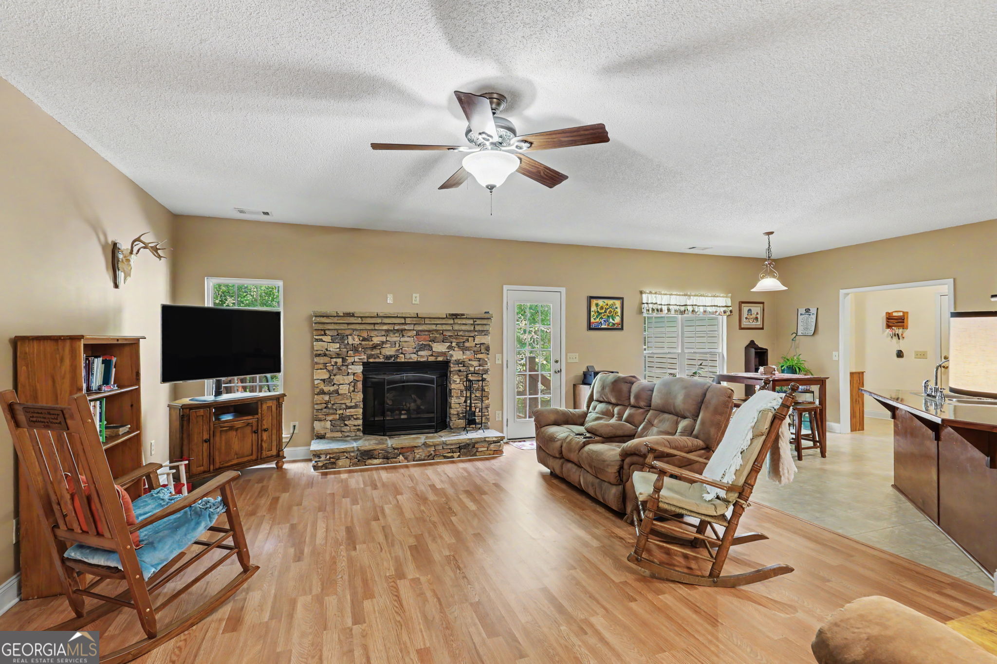 830 Lord Fleming Road Property Photo 12